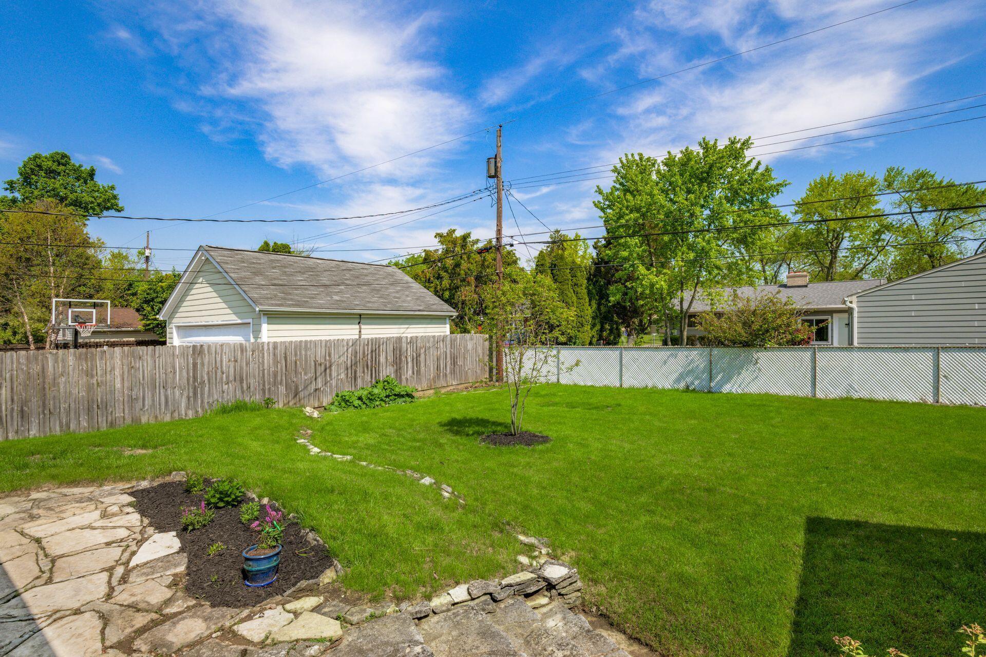 2342 Shrewsbury Road