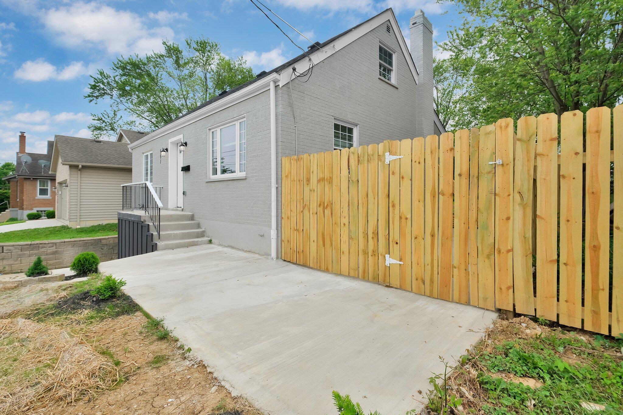551 greenwell Avenue