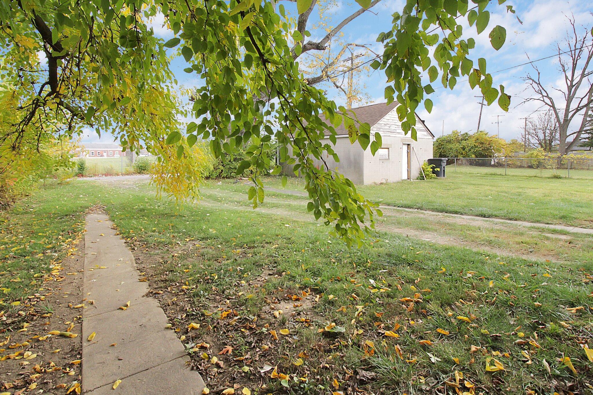 162 Columbian Avenue, 164
