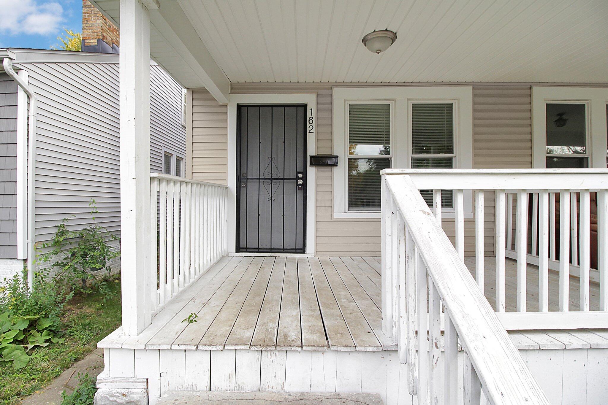 162 Columbian Avenue, 164
