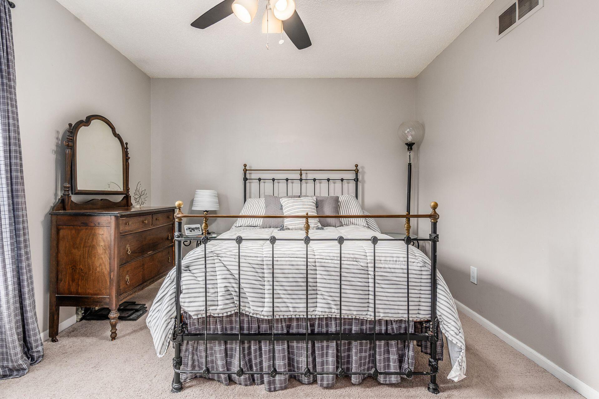 169 Malloy Lane, 23A