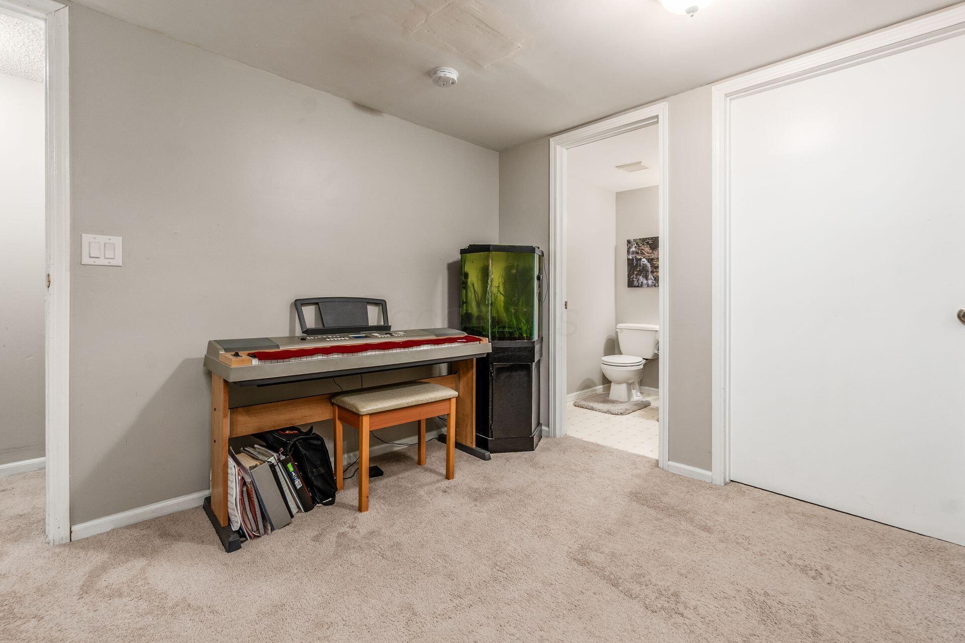 169 Malloy Lane, 23A