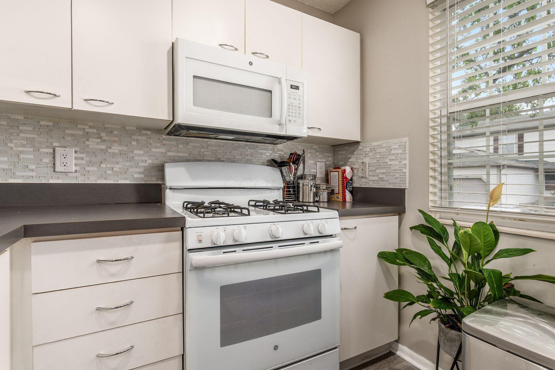 169 Malloy Lane, 23A