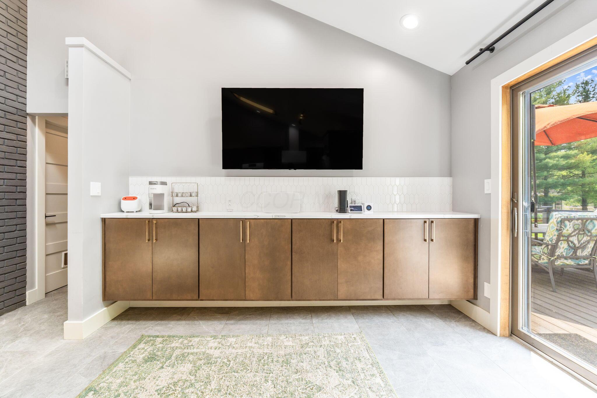 3515 Babbitt Road