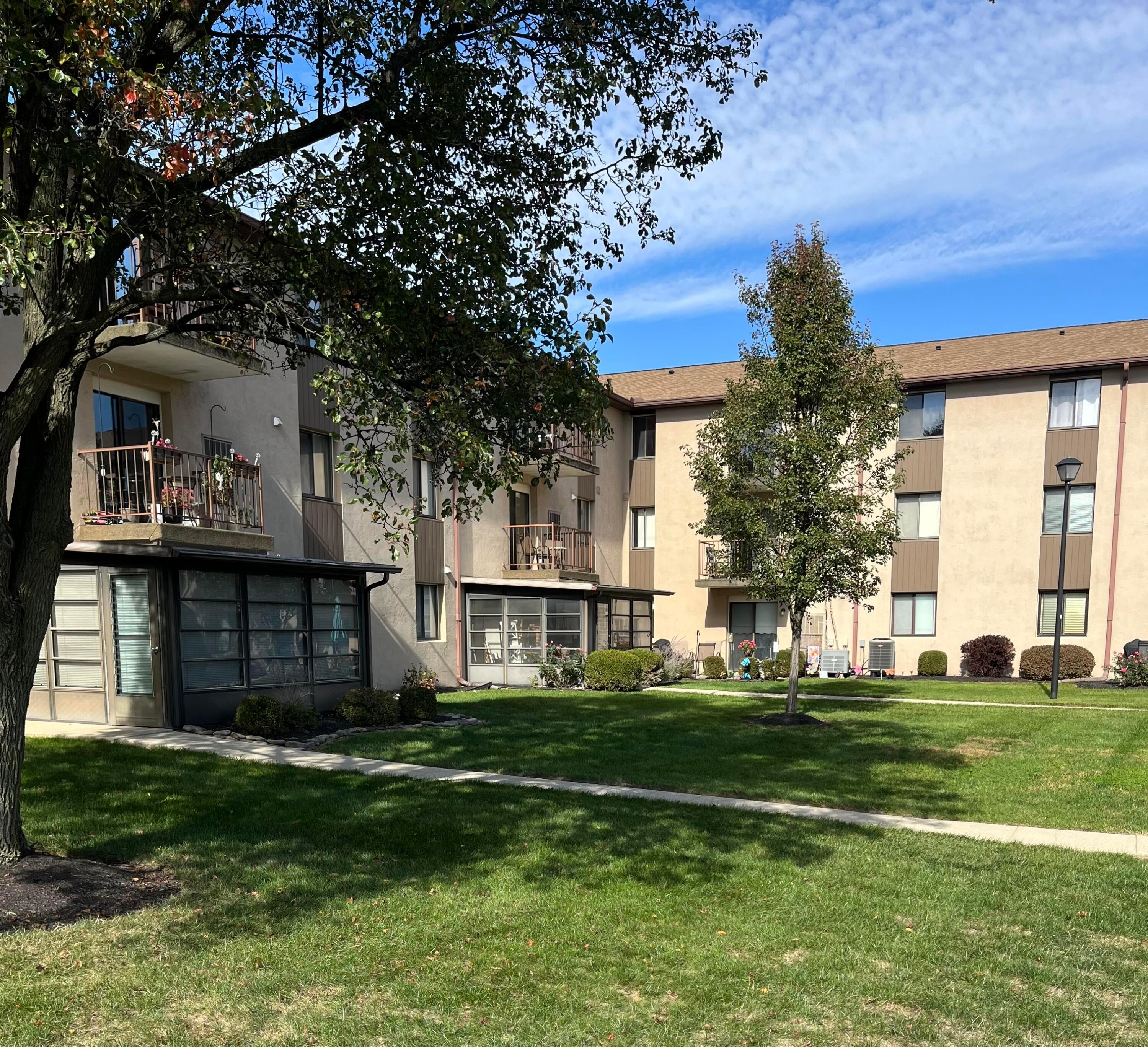 5885 Beechcroft Road, 110