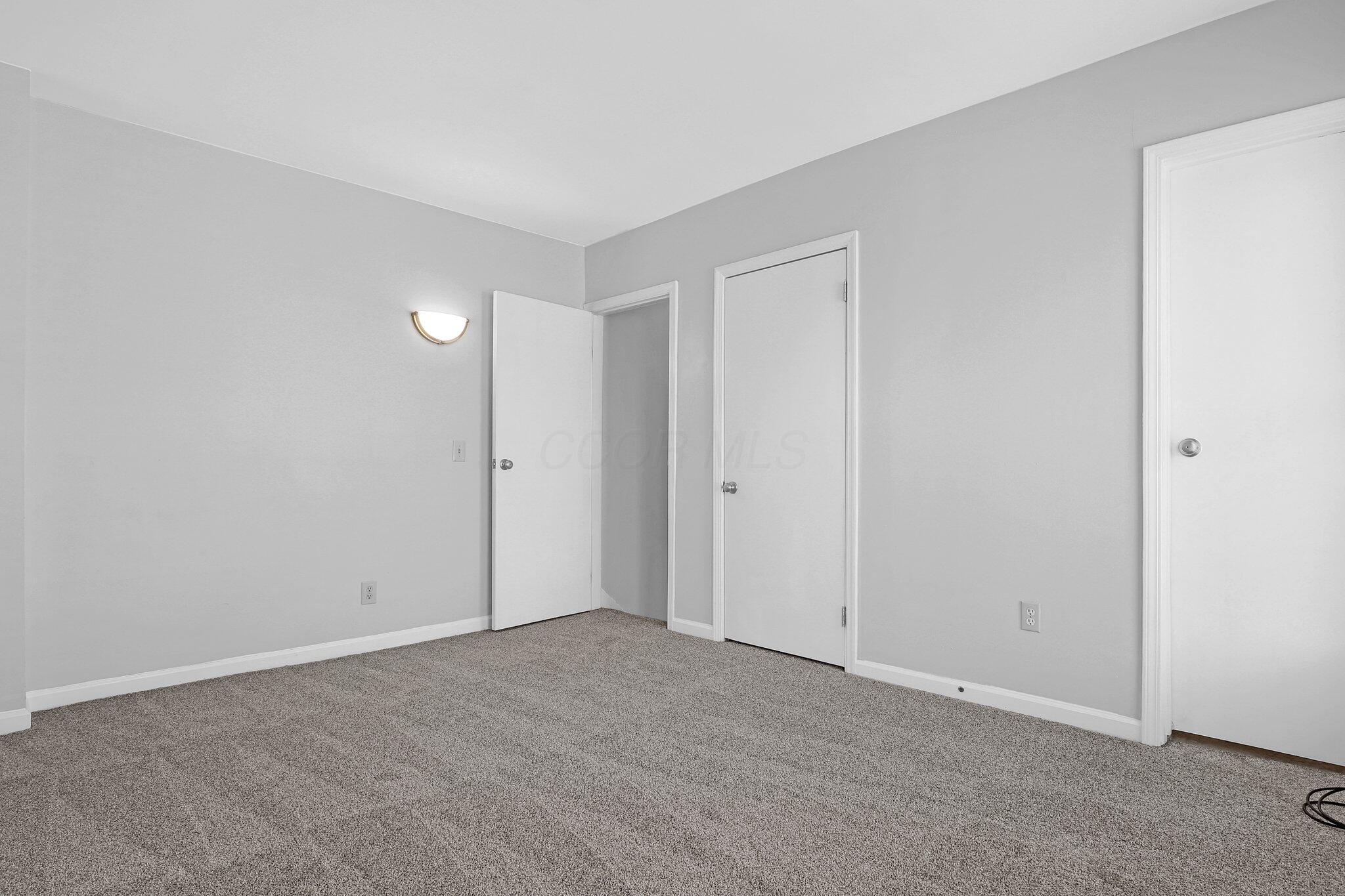 645 E 11th Avenue, 643