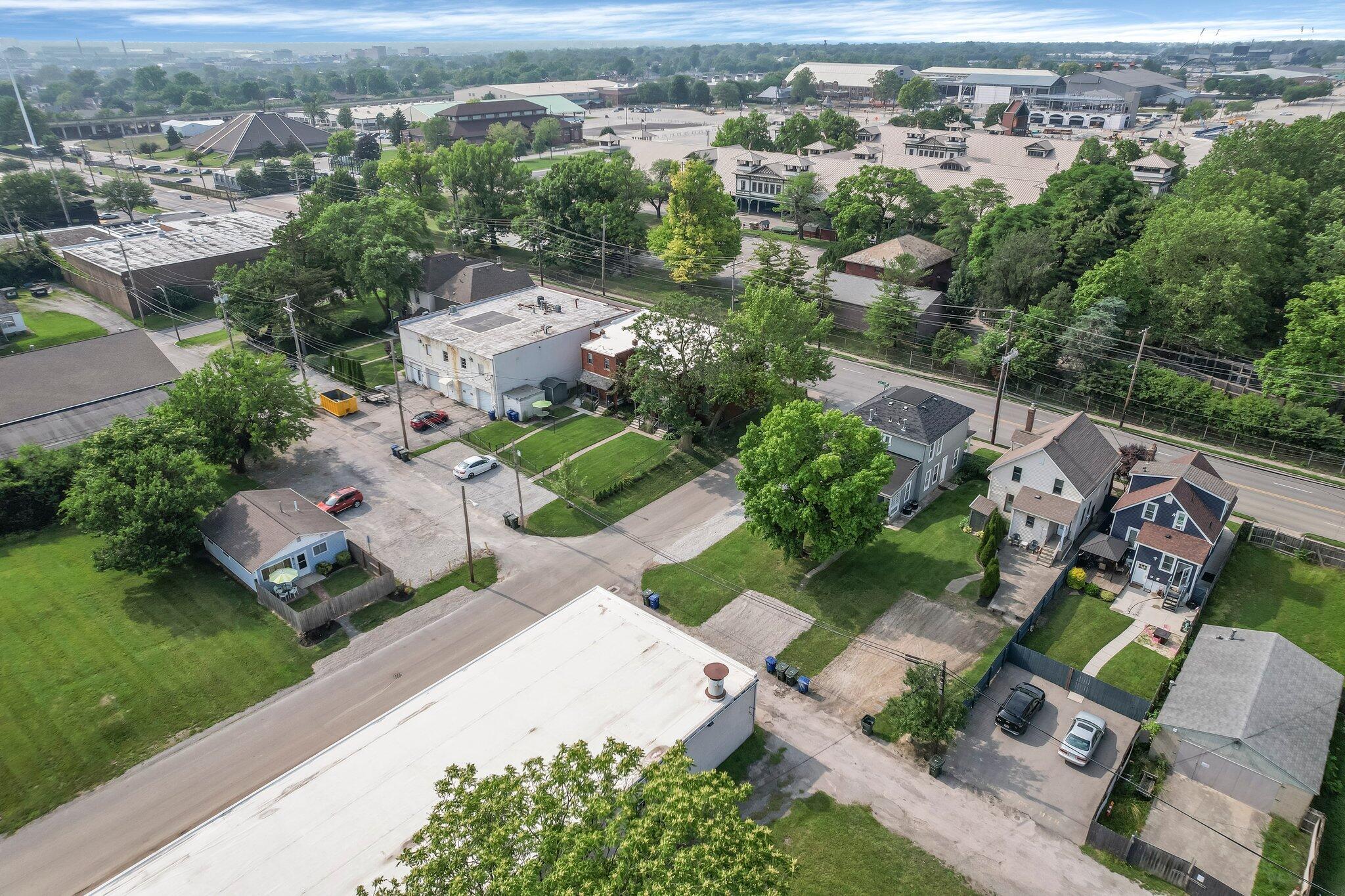 645 E 11th Avenue, 643