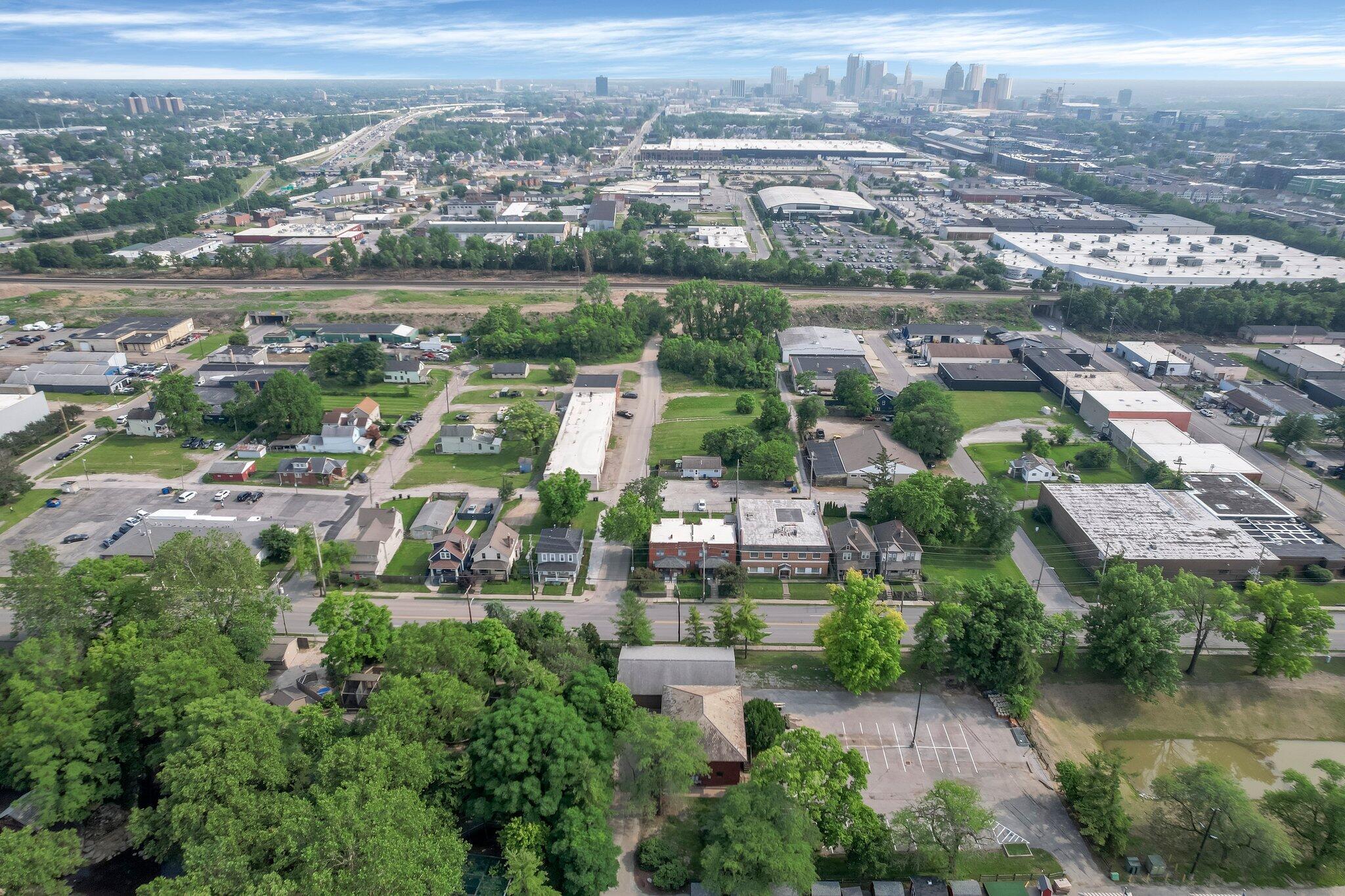 645 E 11th Avenue, 643