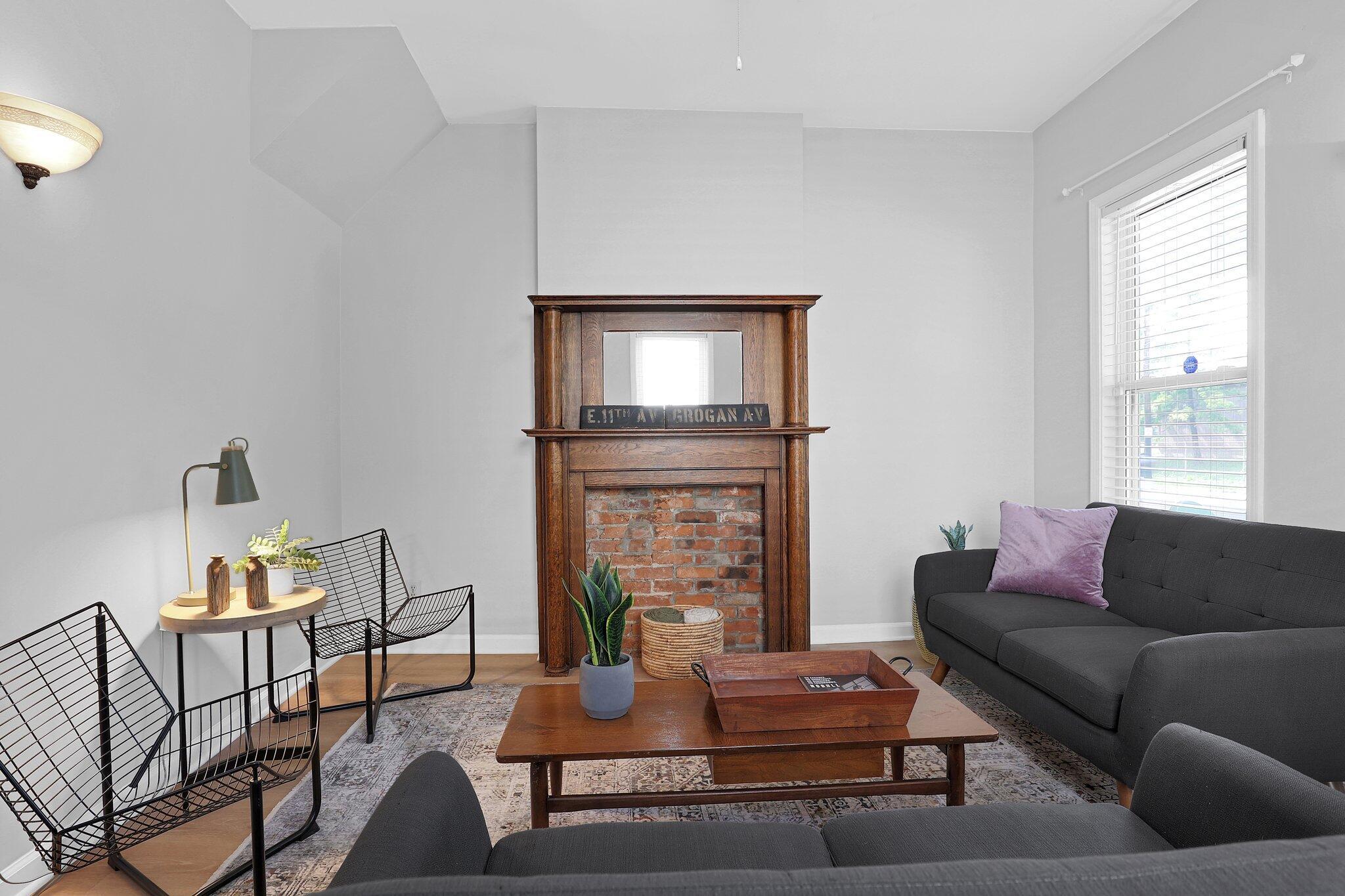 645 E 11th Avenue, 643