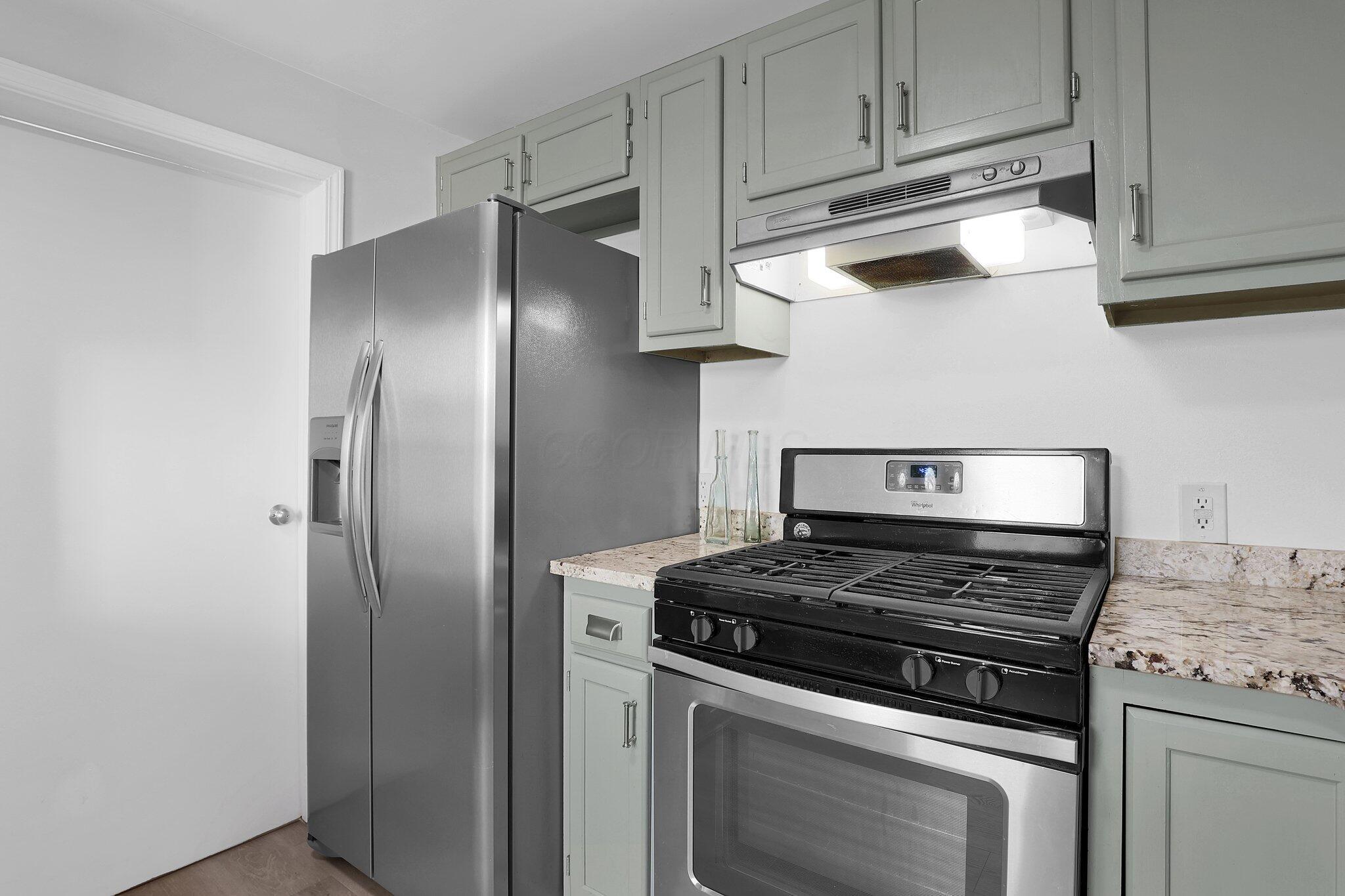 645 E 11th Avenue, 643