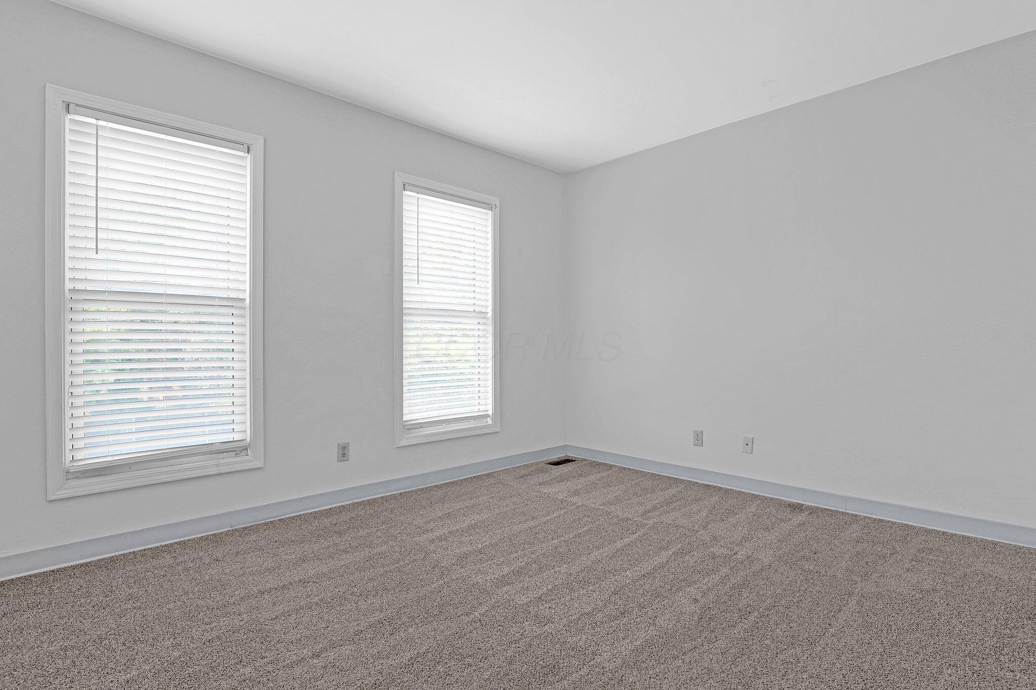 645 E 11th Avenue, 643