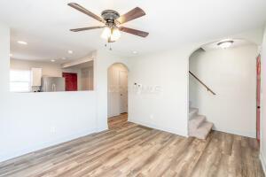 1098 E 22nd Avenue, 1098