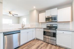 1098 E 22nd Avenue, 1098