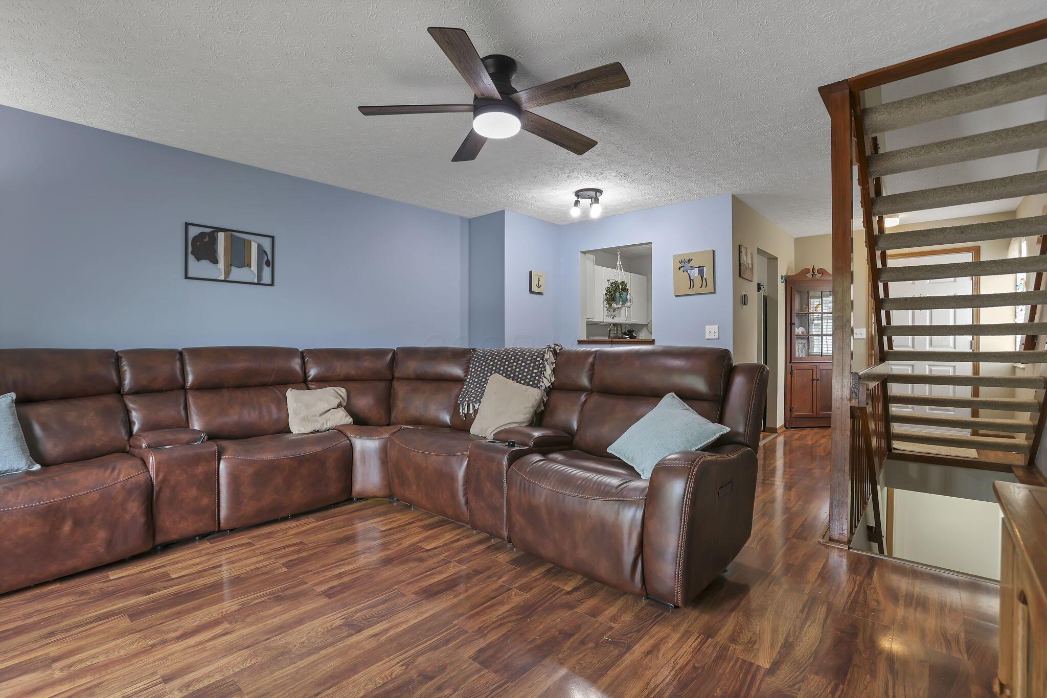 224 Macandrews Way, 60A