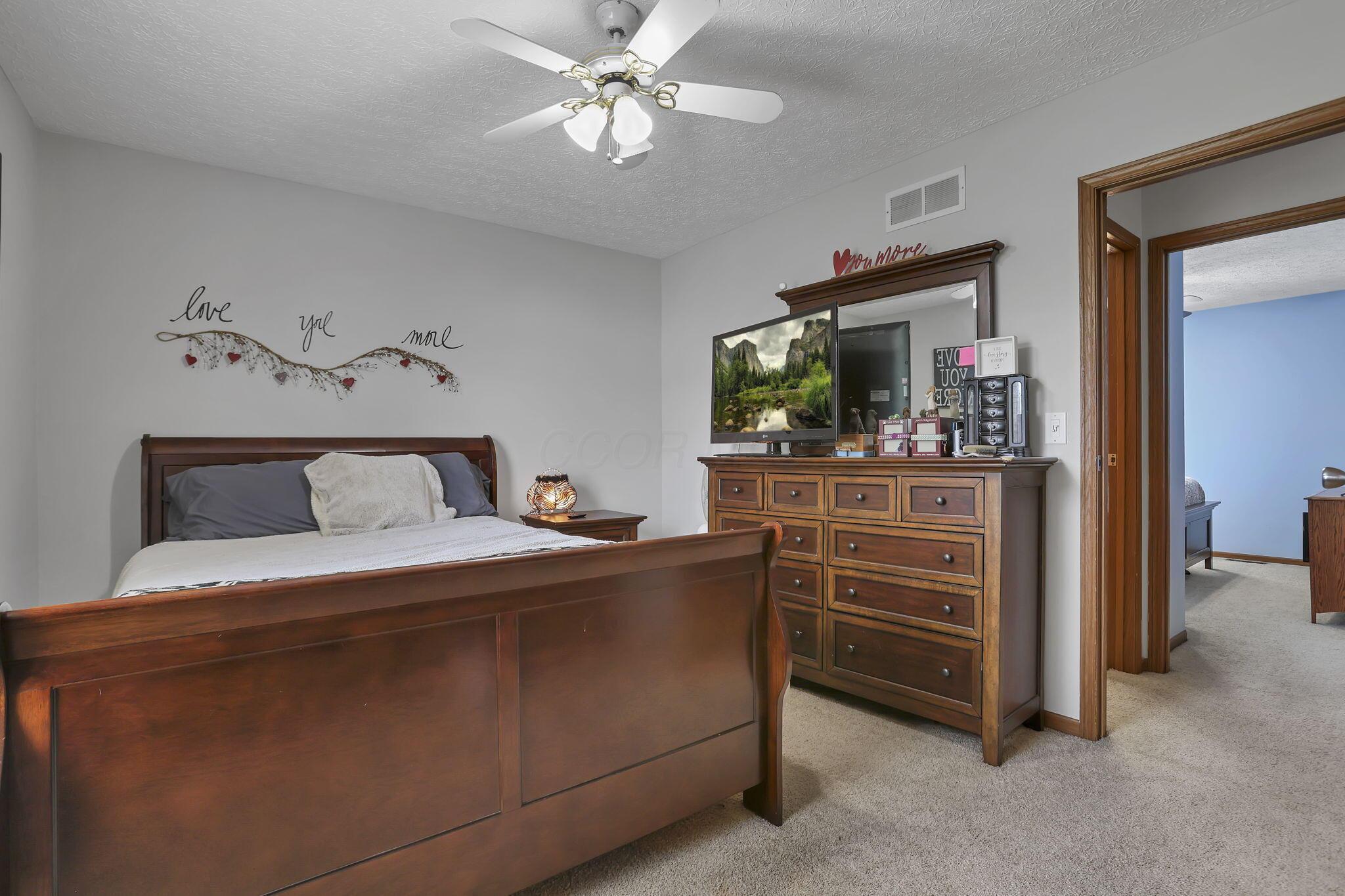 224 Macandrews Way, 60A