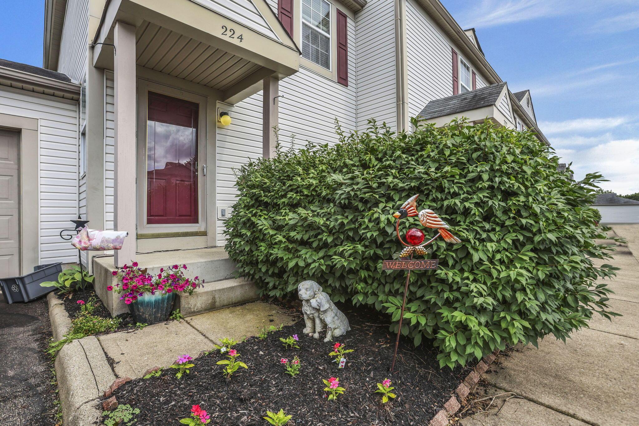 224 Macandrews Way, 60A