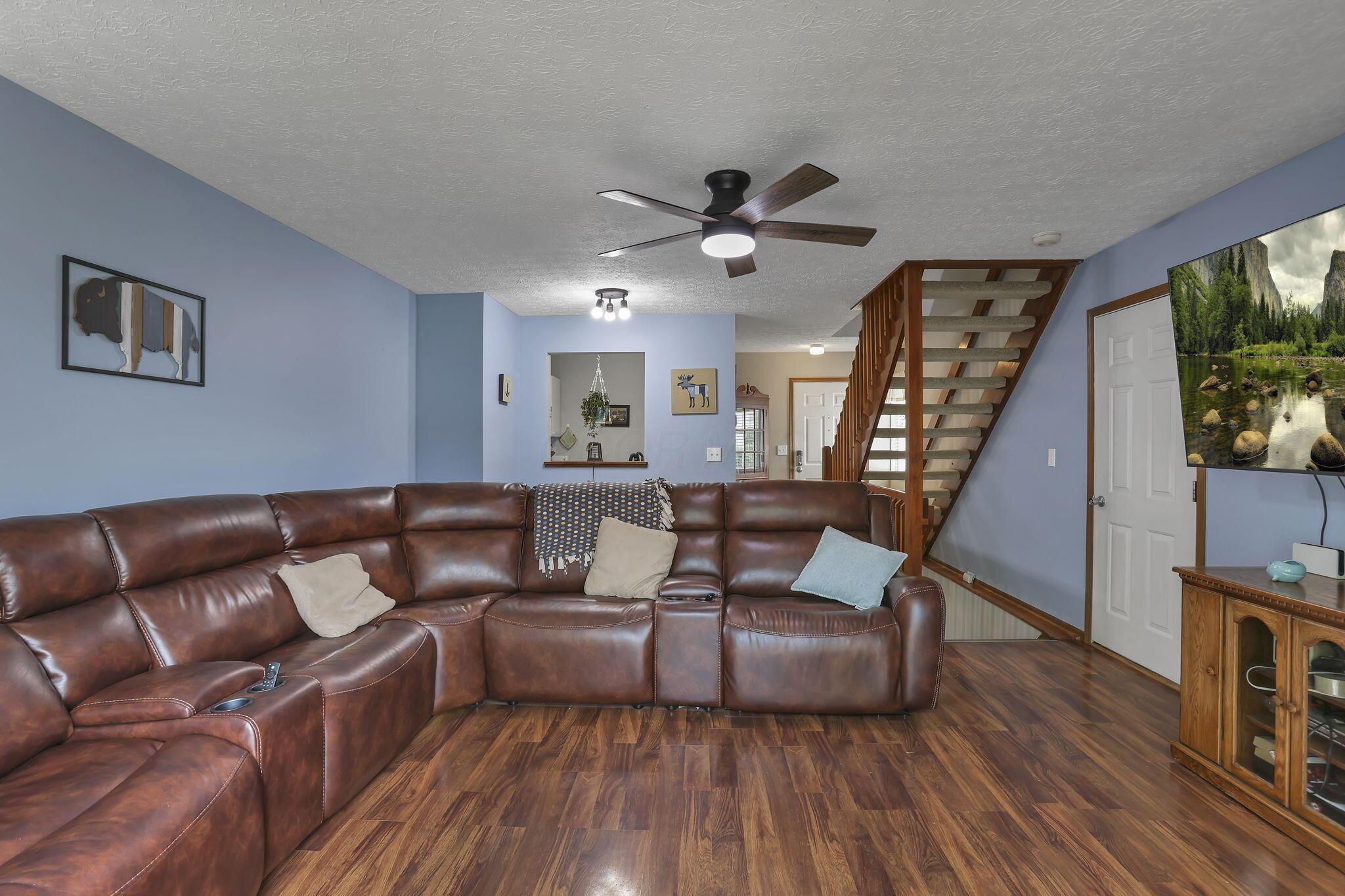 224 Macandrews Way, 60A