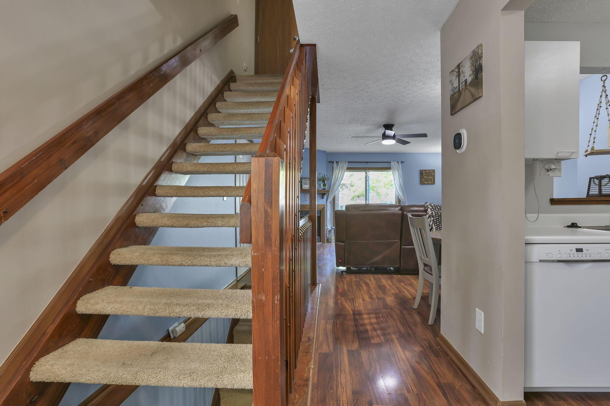 224 Macandrews Way, 60A