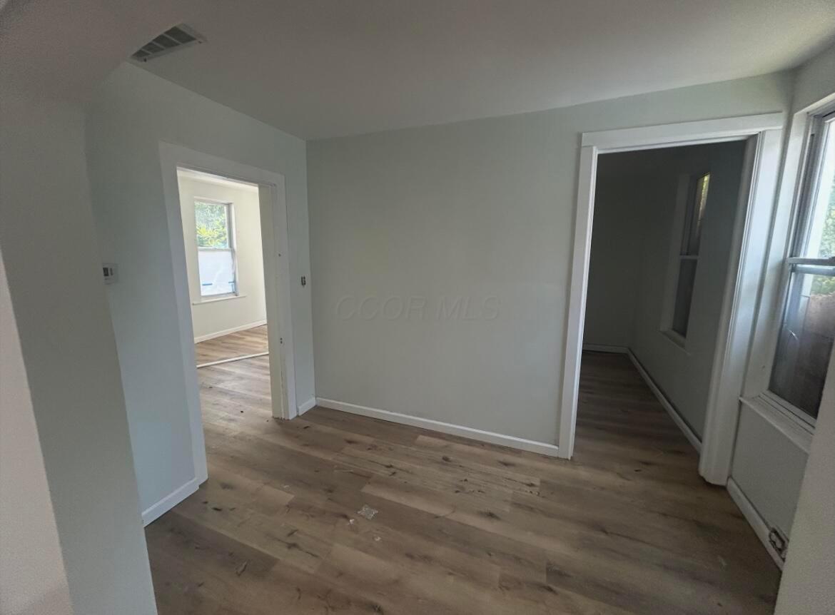 554 E Whittier Street, 554-554 1/2