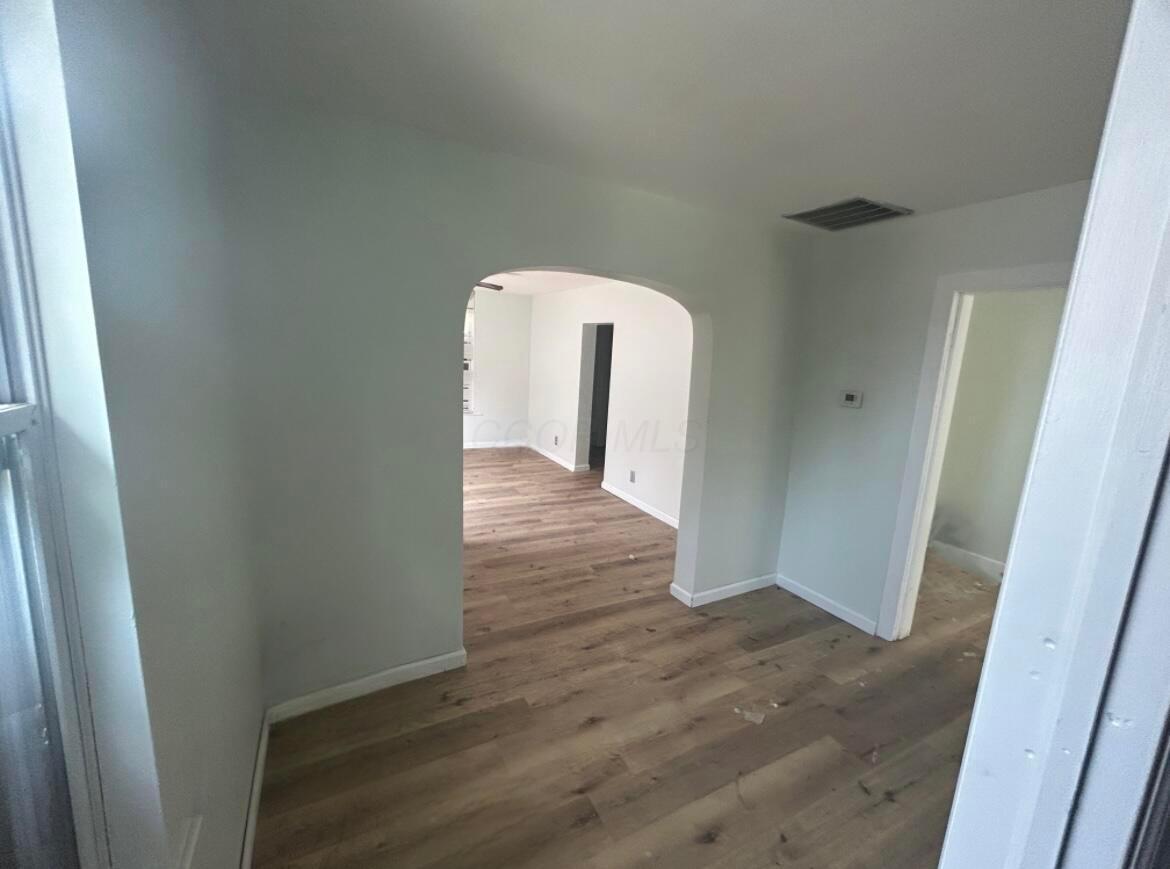 554 E Whittier Street, 554-554 1/2