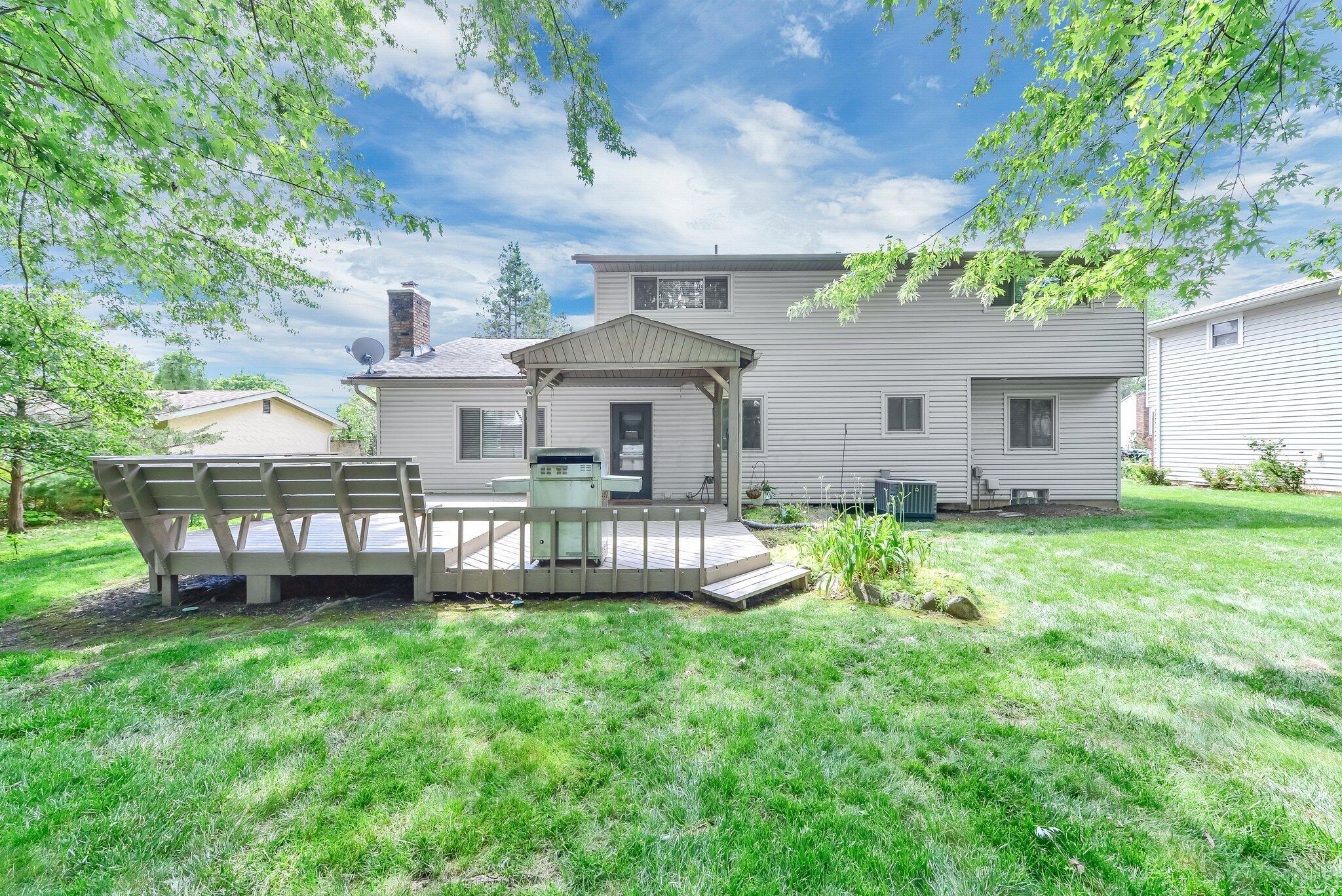 563 Wickham Way