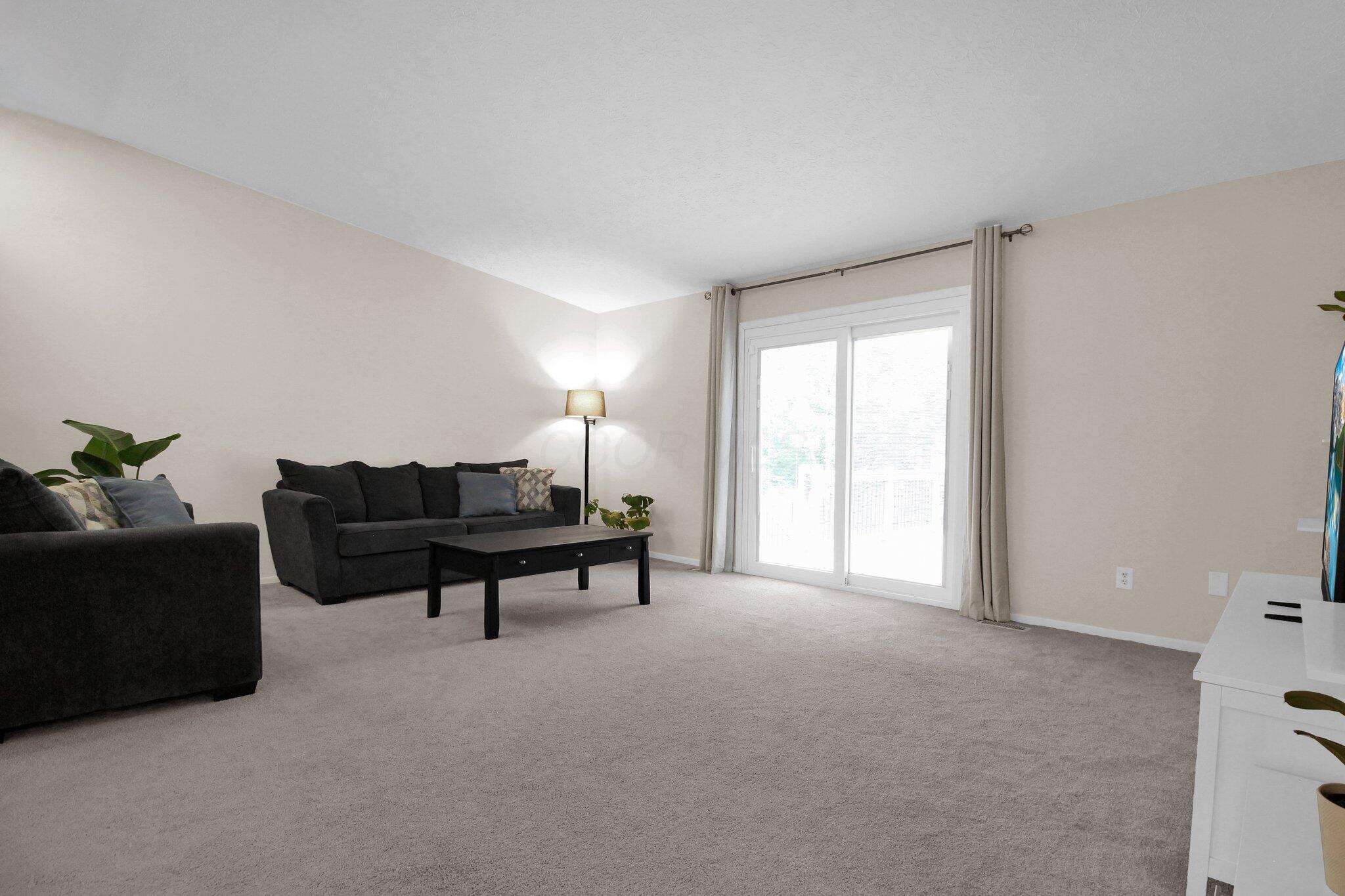 3942 Chickadee Court