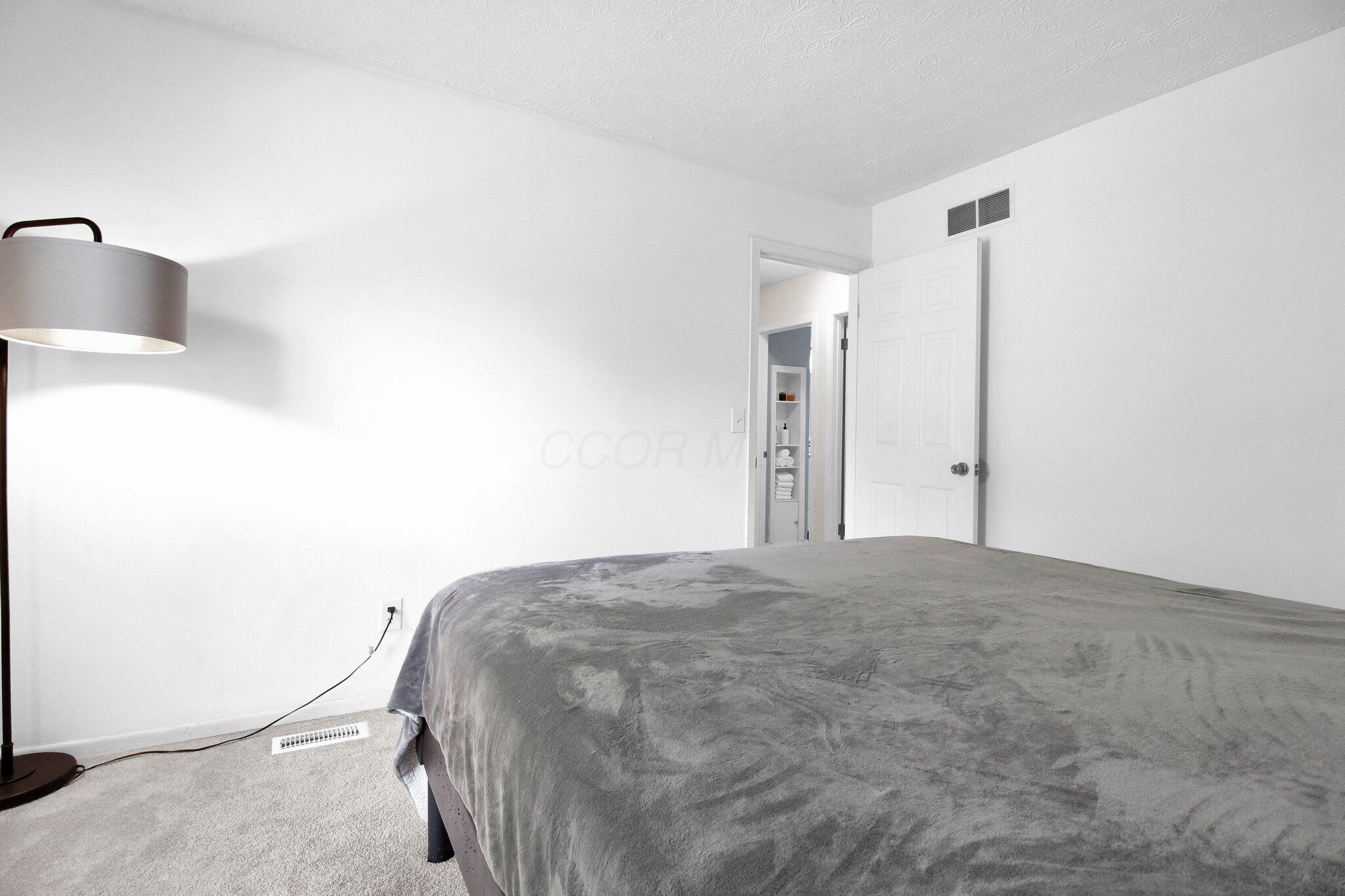 3942 Chickadee Court