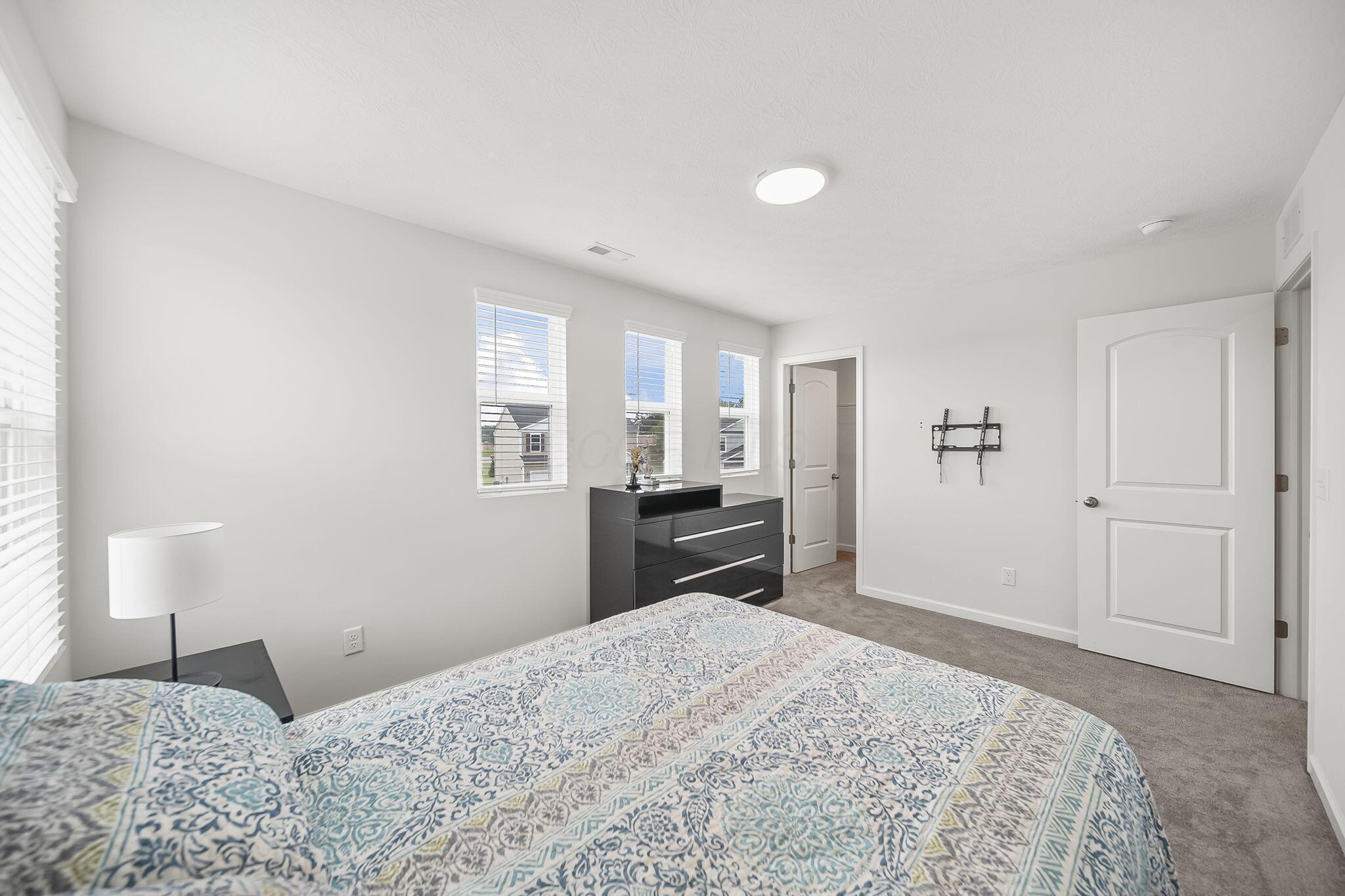 1167 Lake Forest Drive