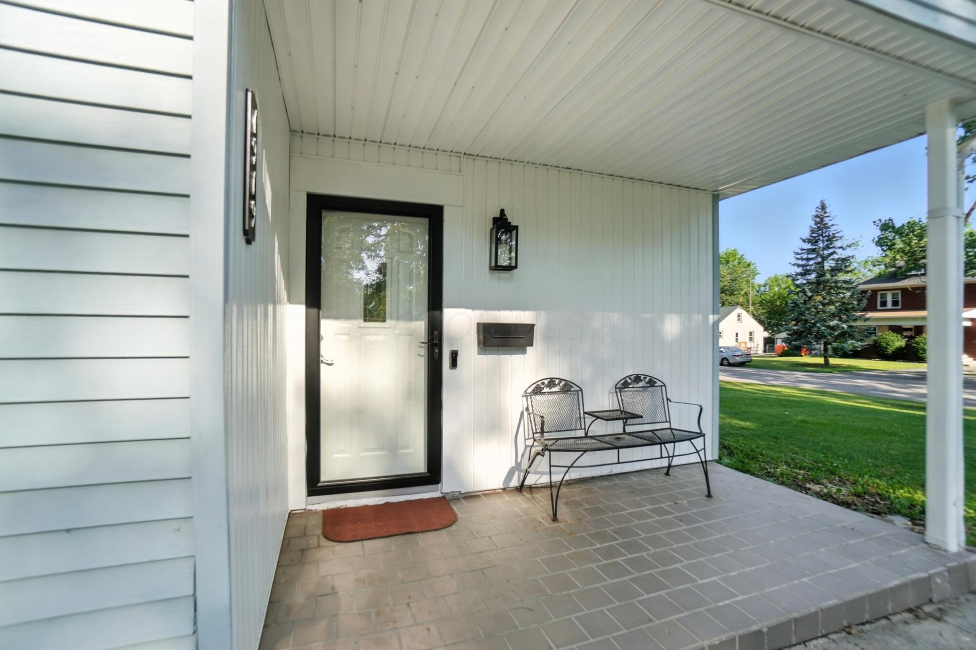 1919 Oakland Parkway