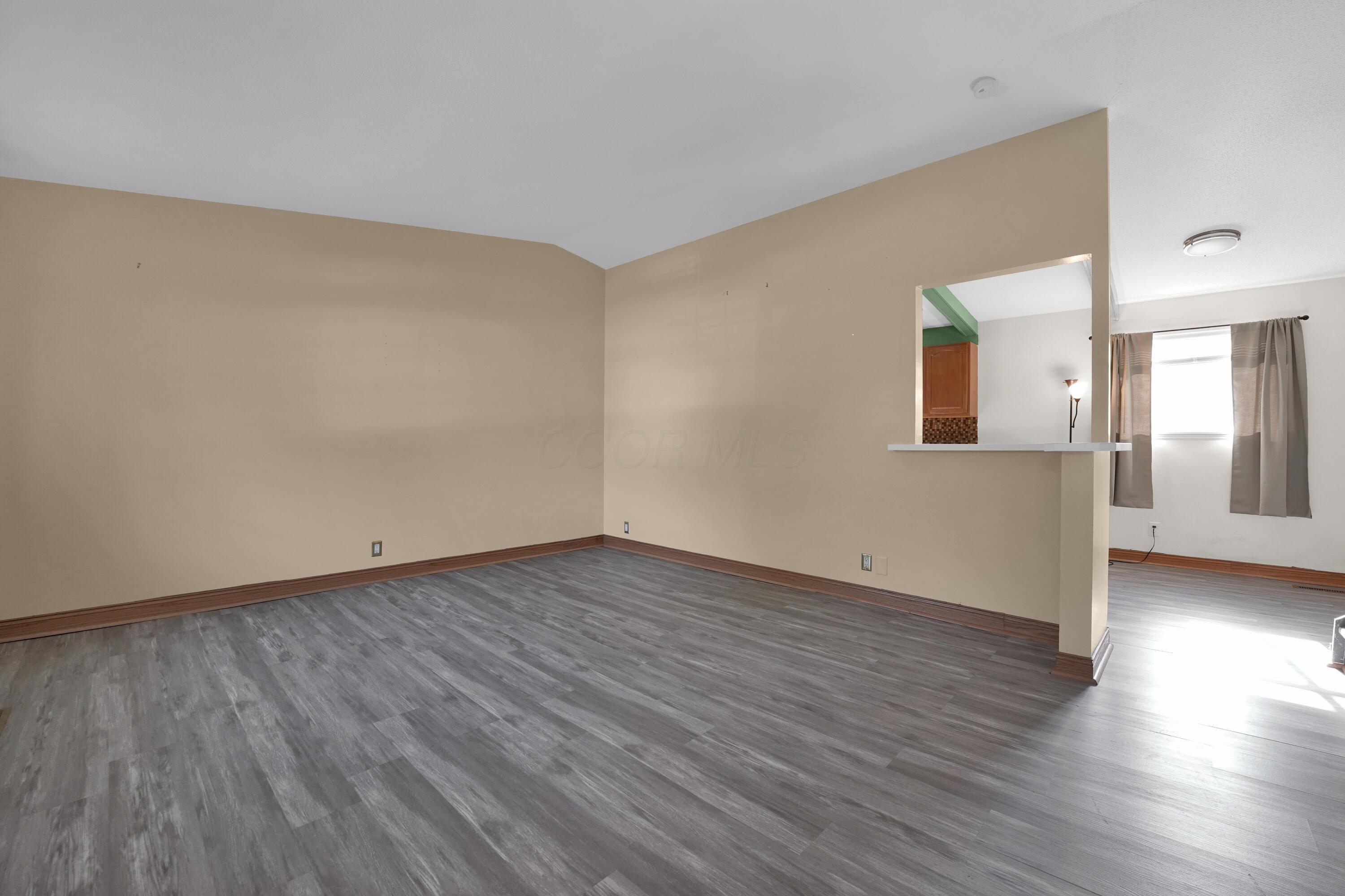 4892 Brittany Court W