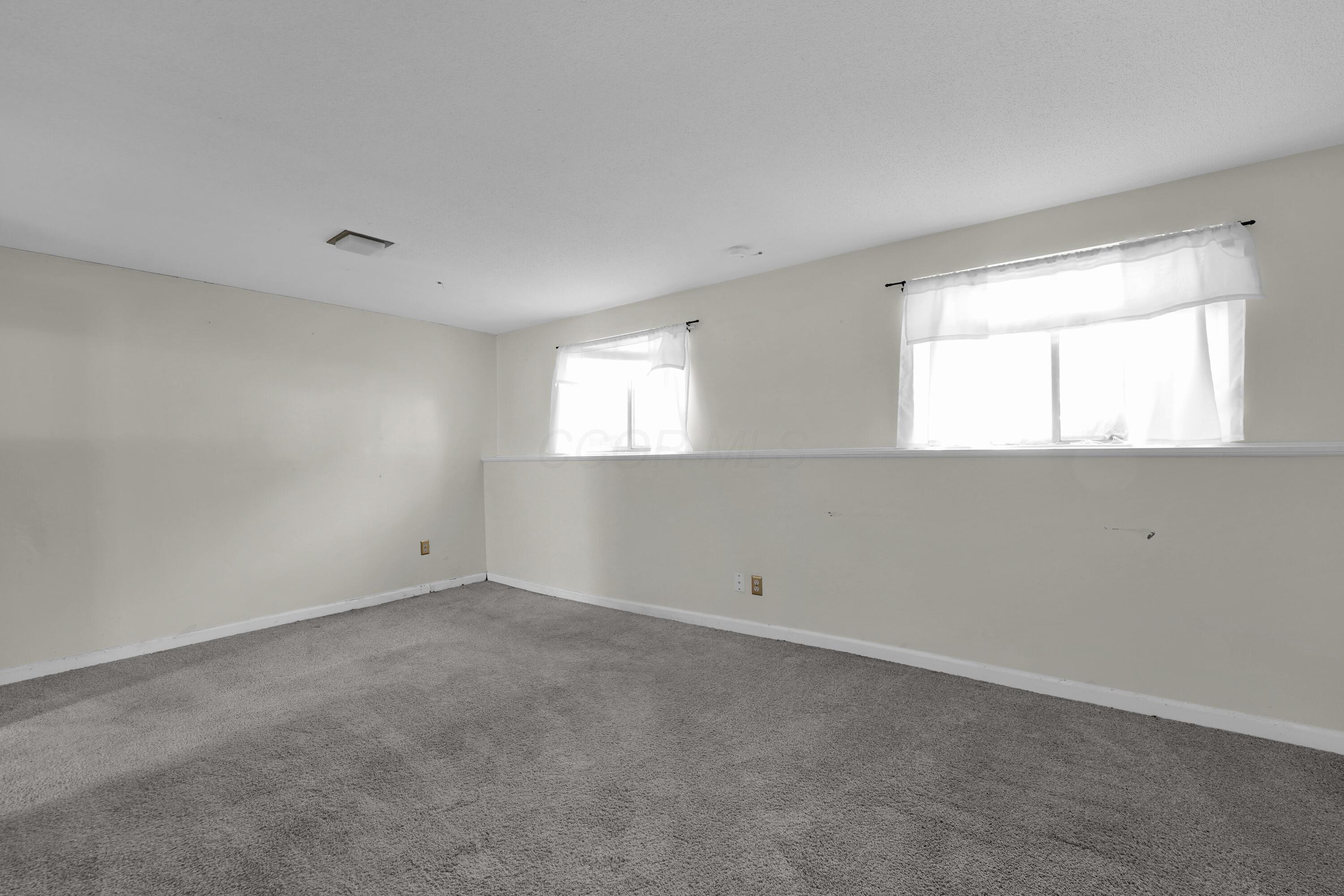 4892 Brittany Court W