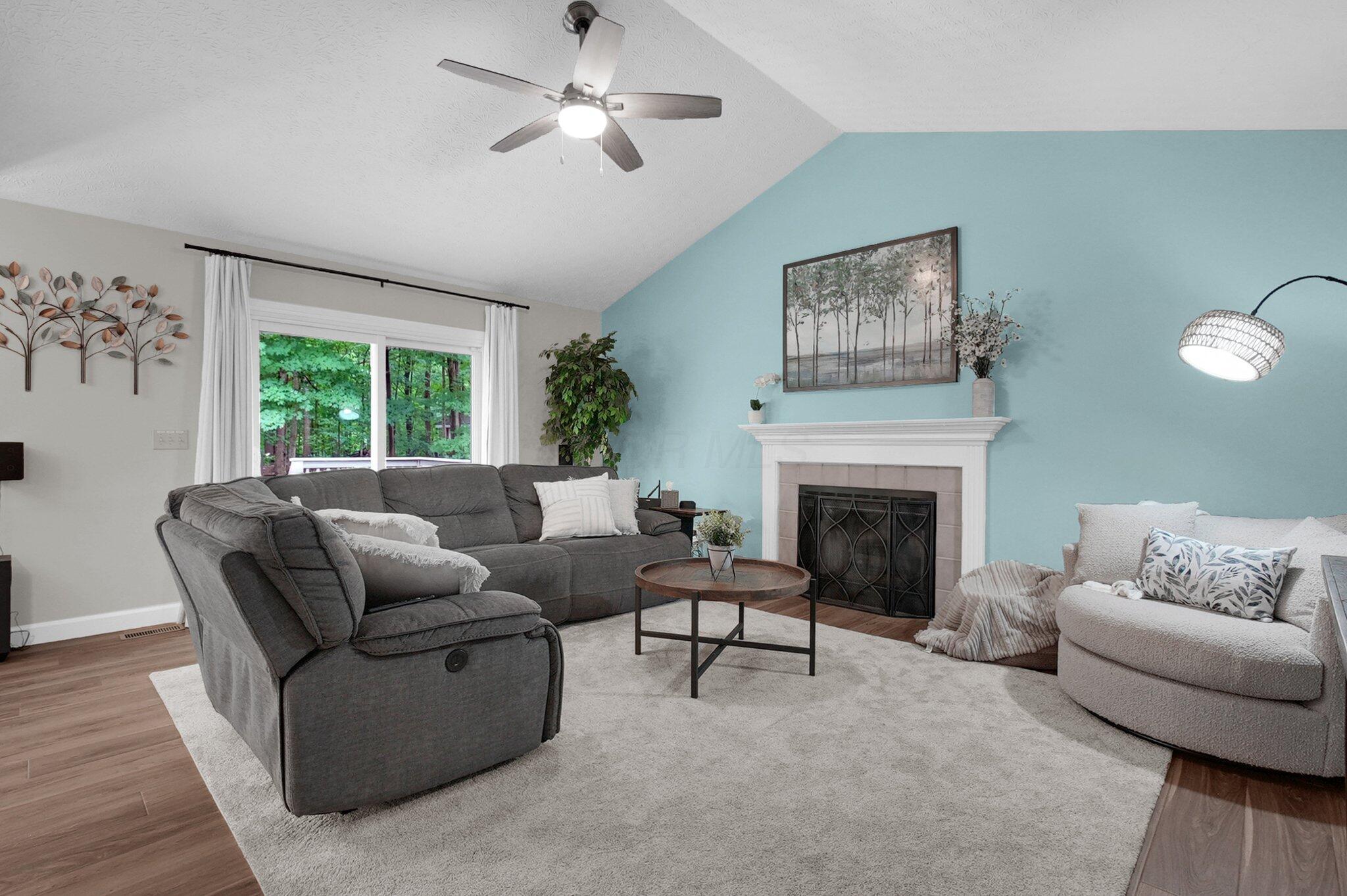198 W Hull Drive