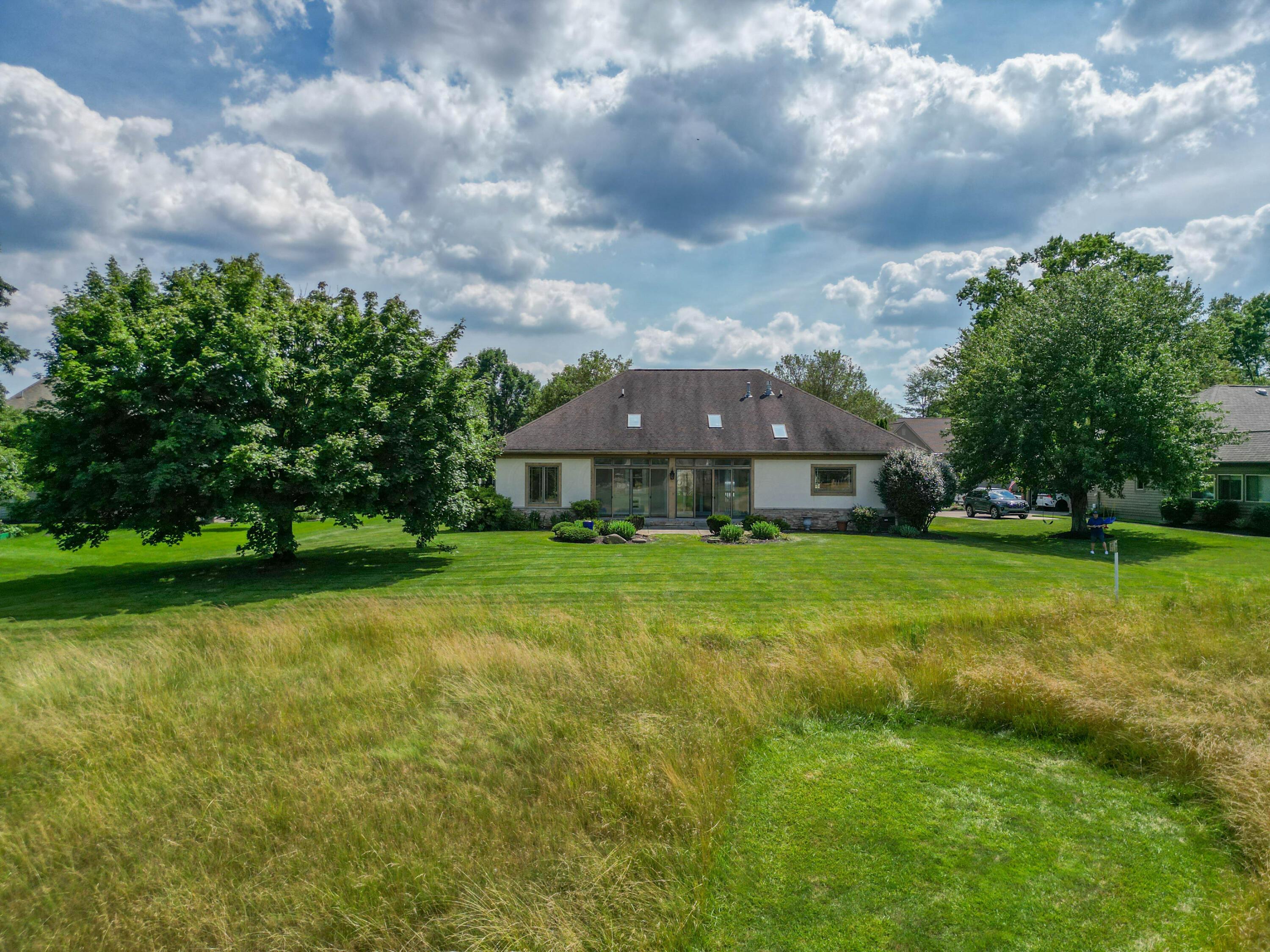 1610 Oxbow Drive