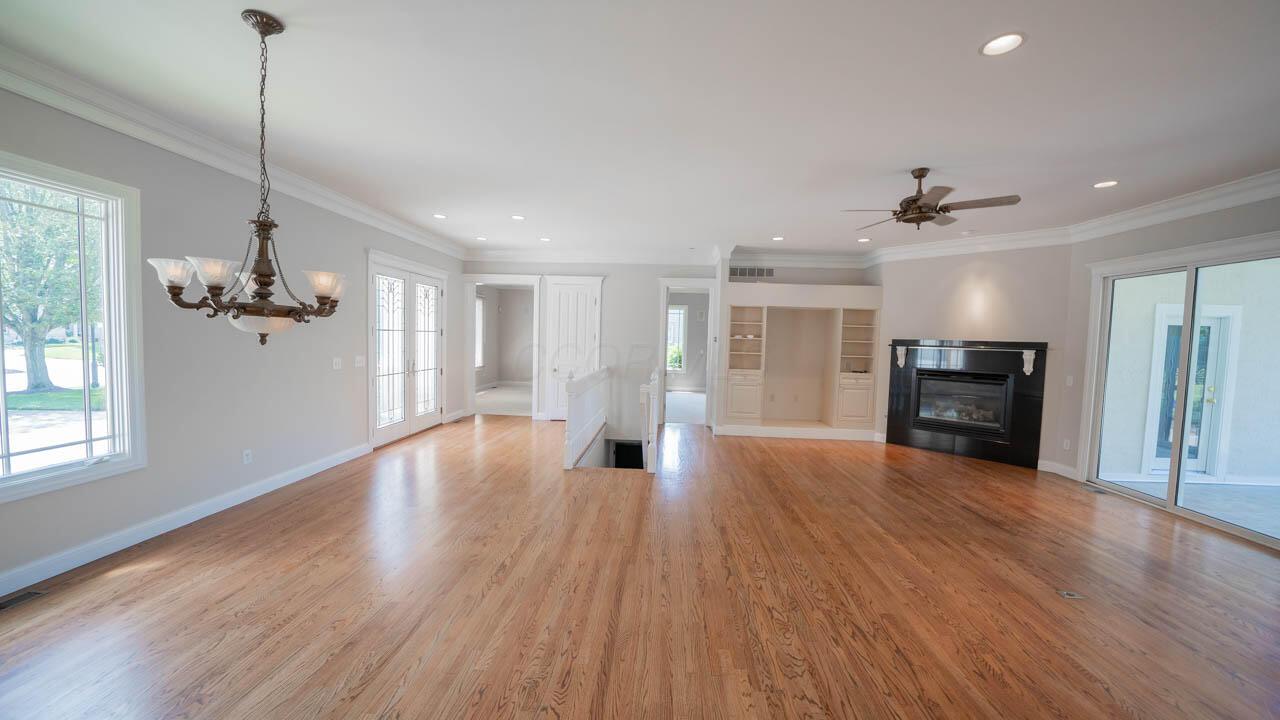 1610 Oxbow Drive
