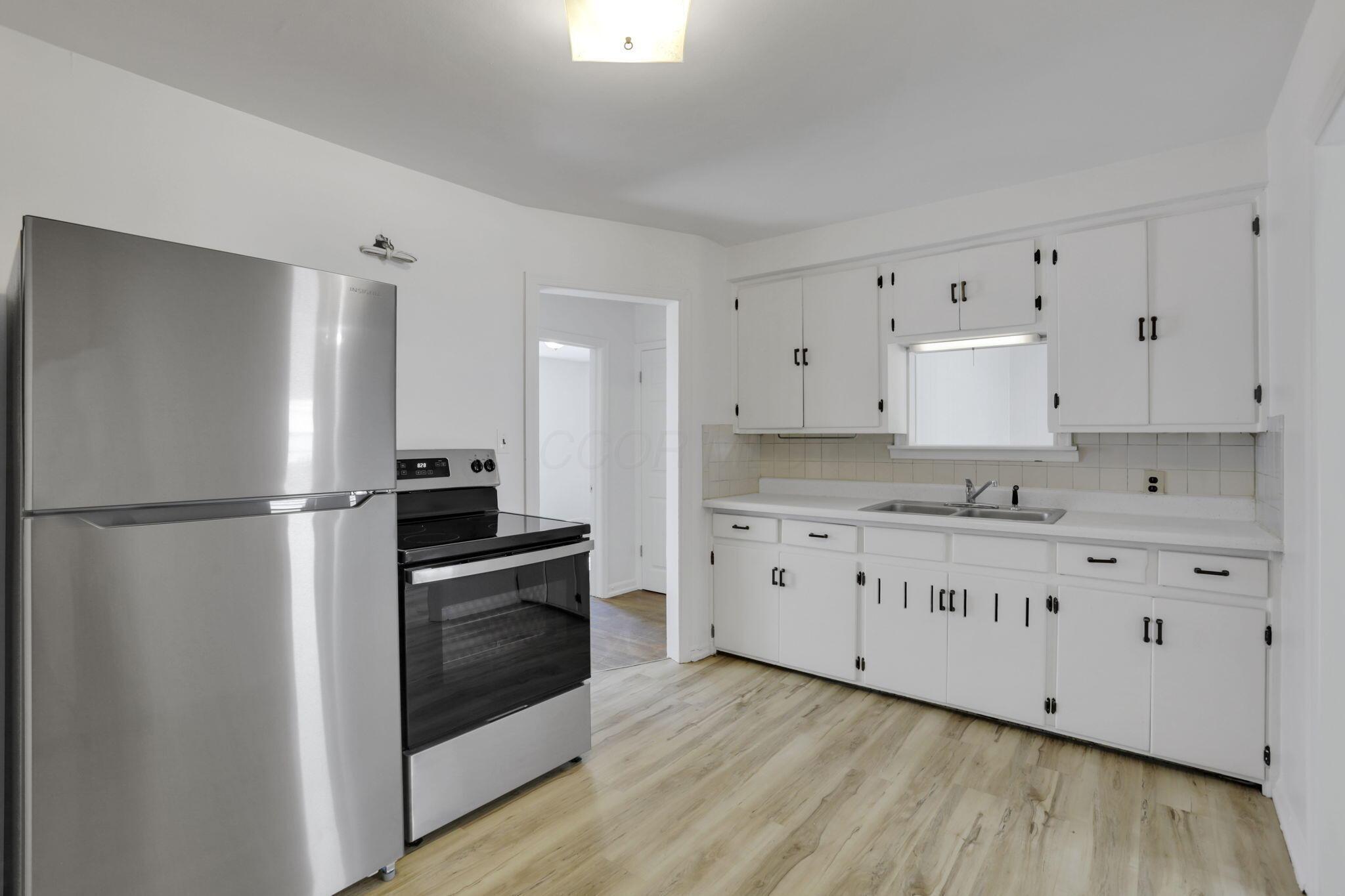977 Sells Avenue