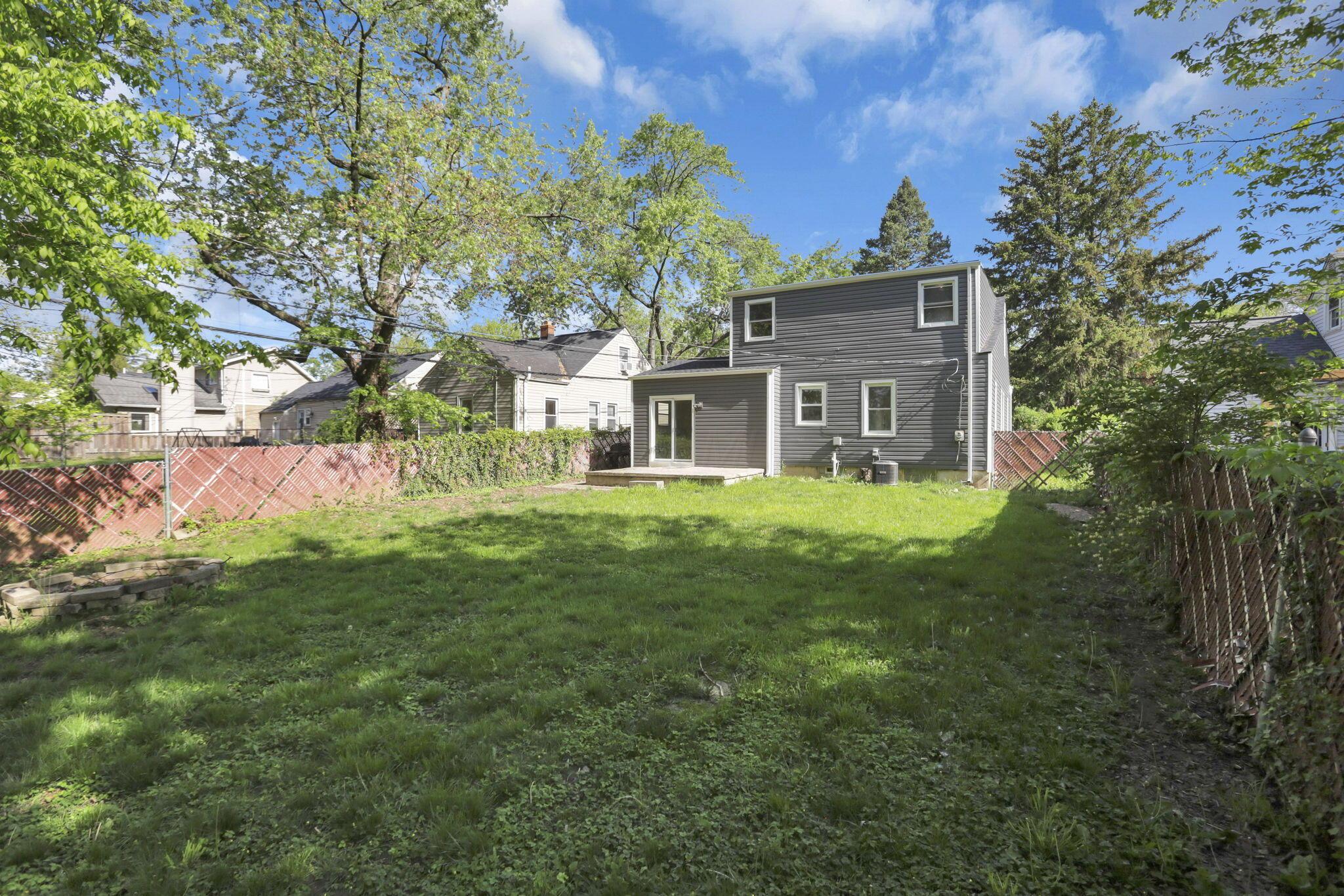 977 Sells Avenue