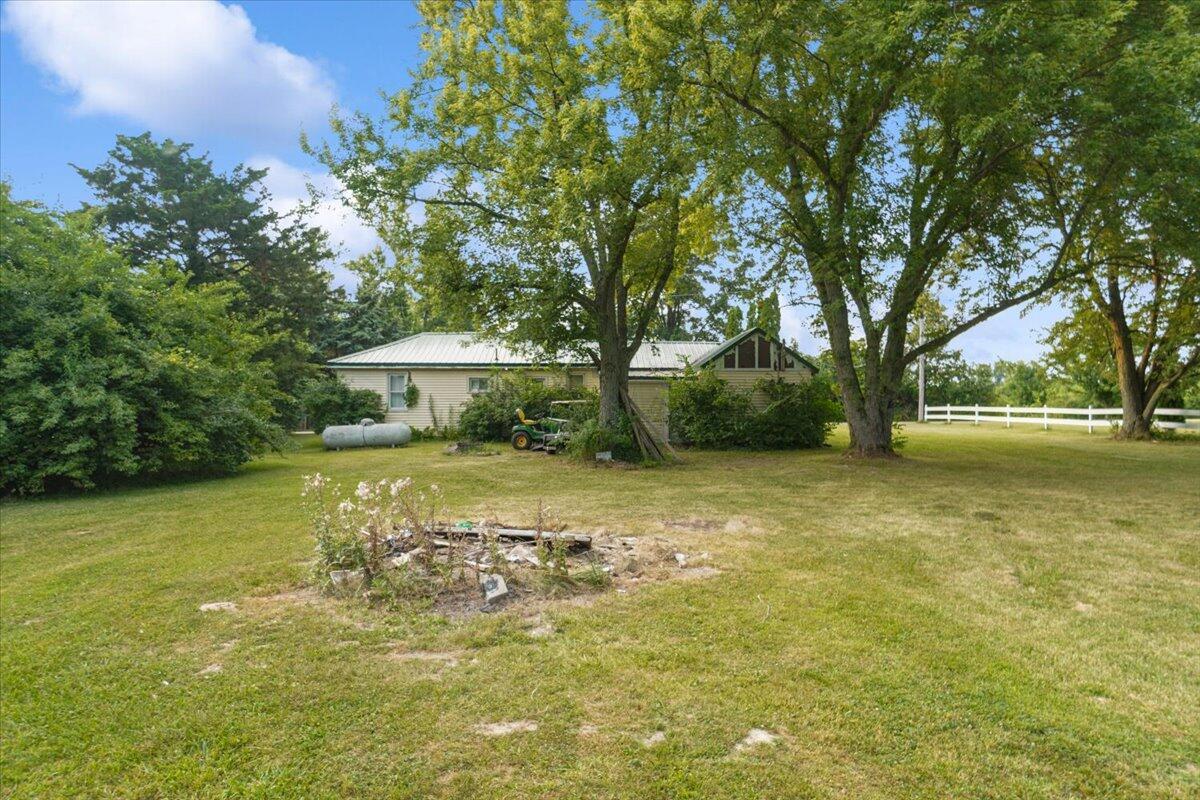 1585 County Road 37