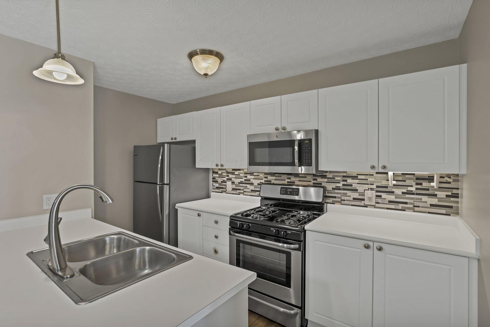 6658 Lagrange Drive, 43E