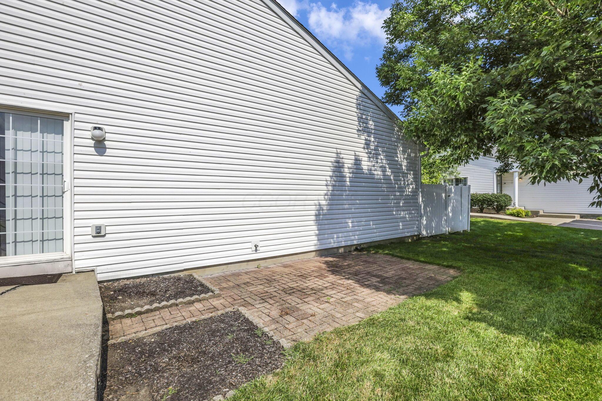 6658 Lagrange Drive, 43E