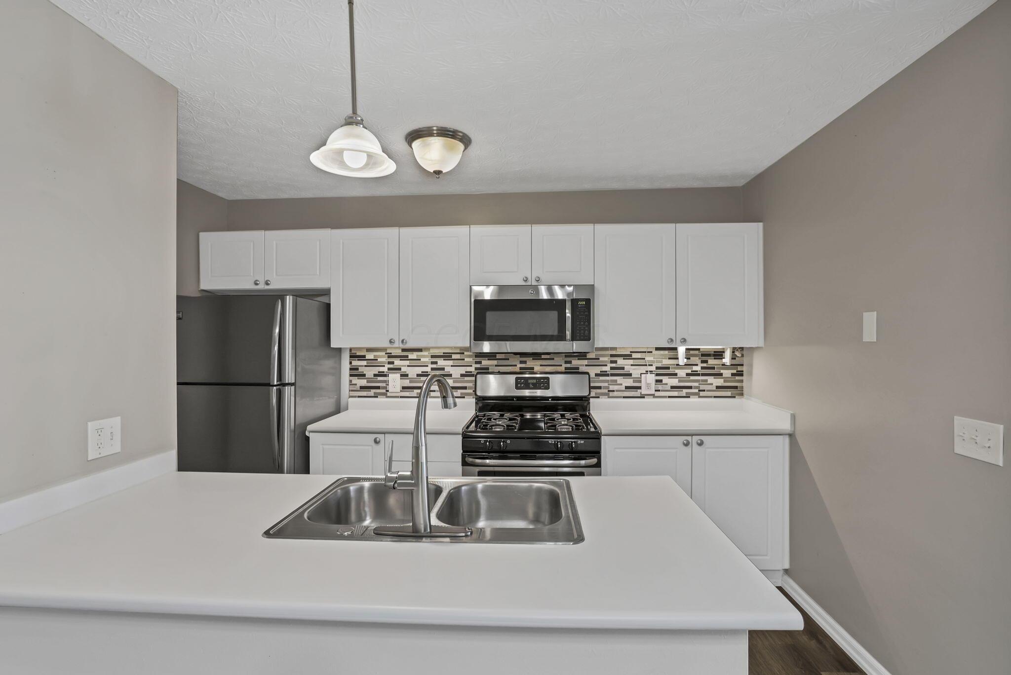 6658 Lagrange Drive, 43E