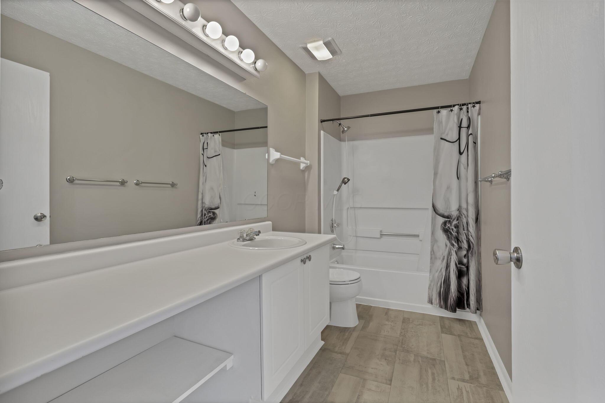 6658 Lagrange Drive, 43E