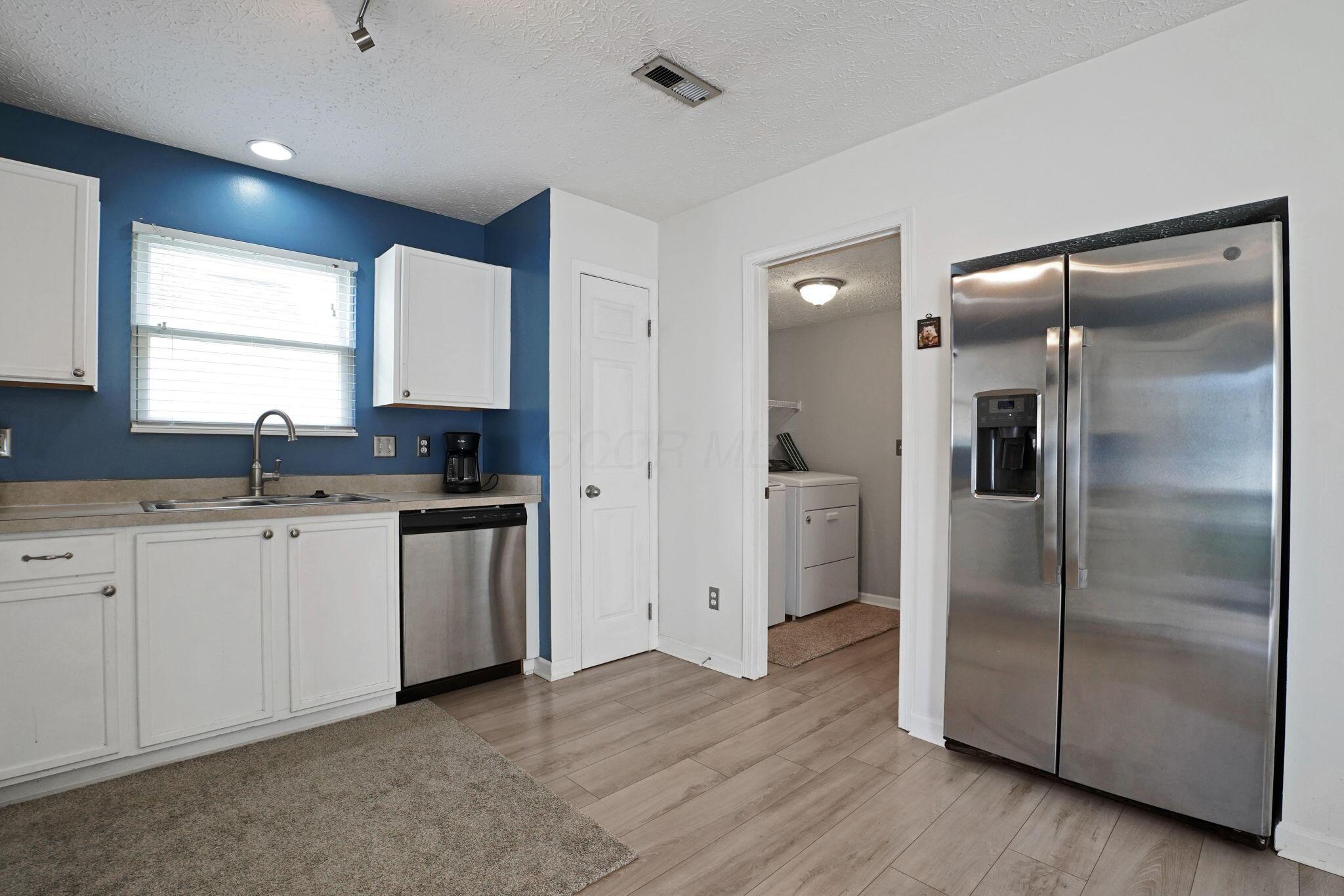 1386 Chickweed Street, 244