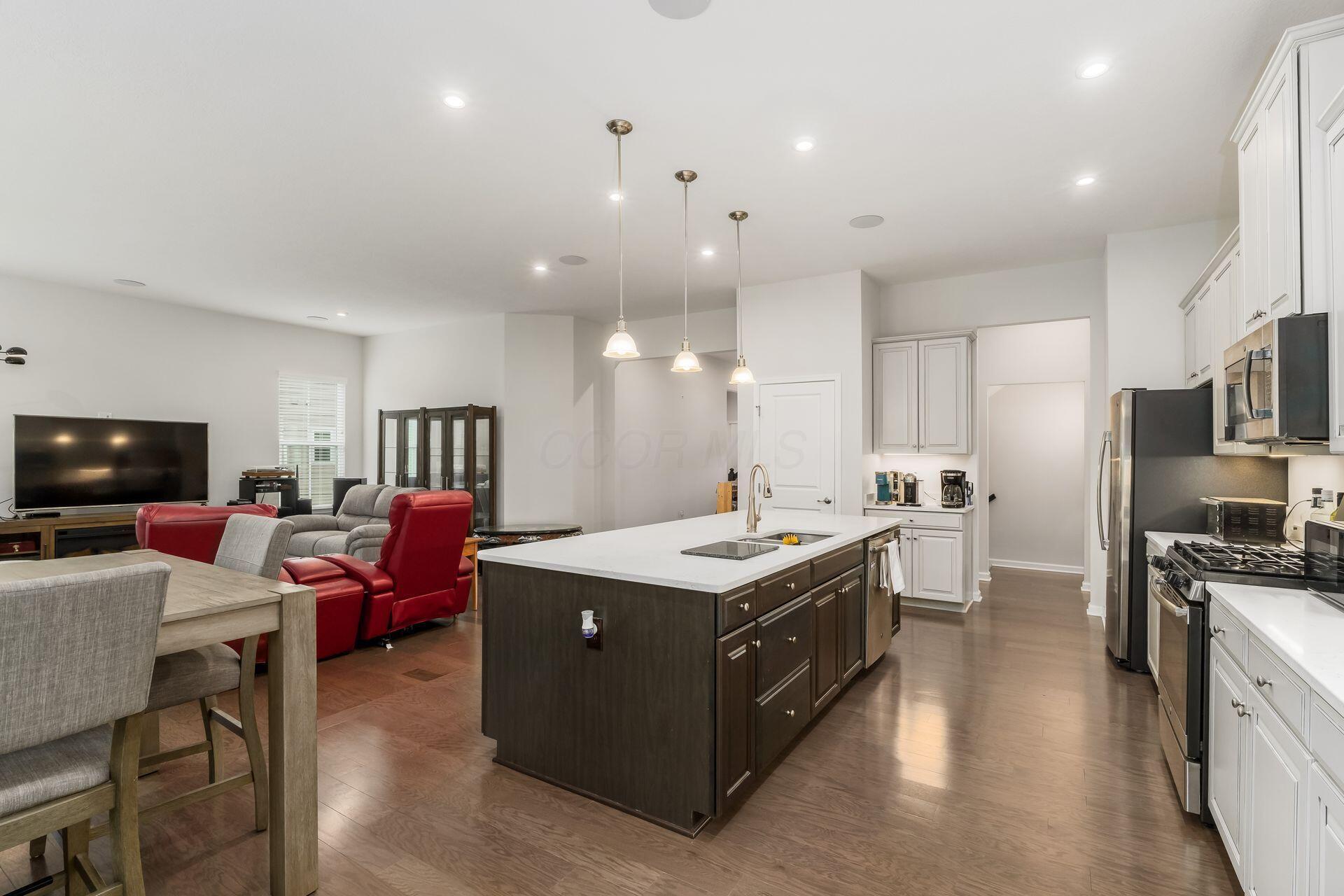 1878 Timber View Court