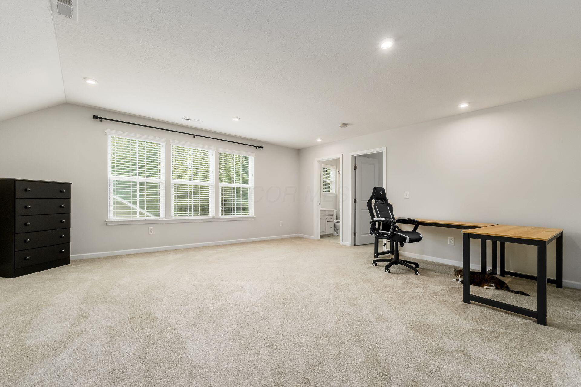 1878 Timber View Court