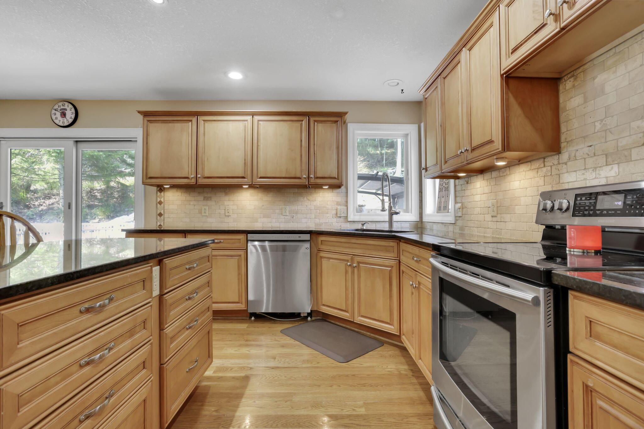 886 Howell Drive