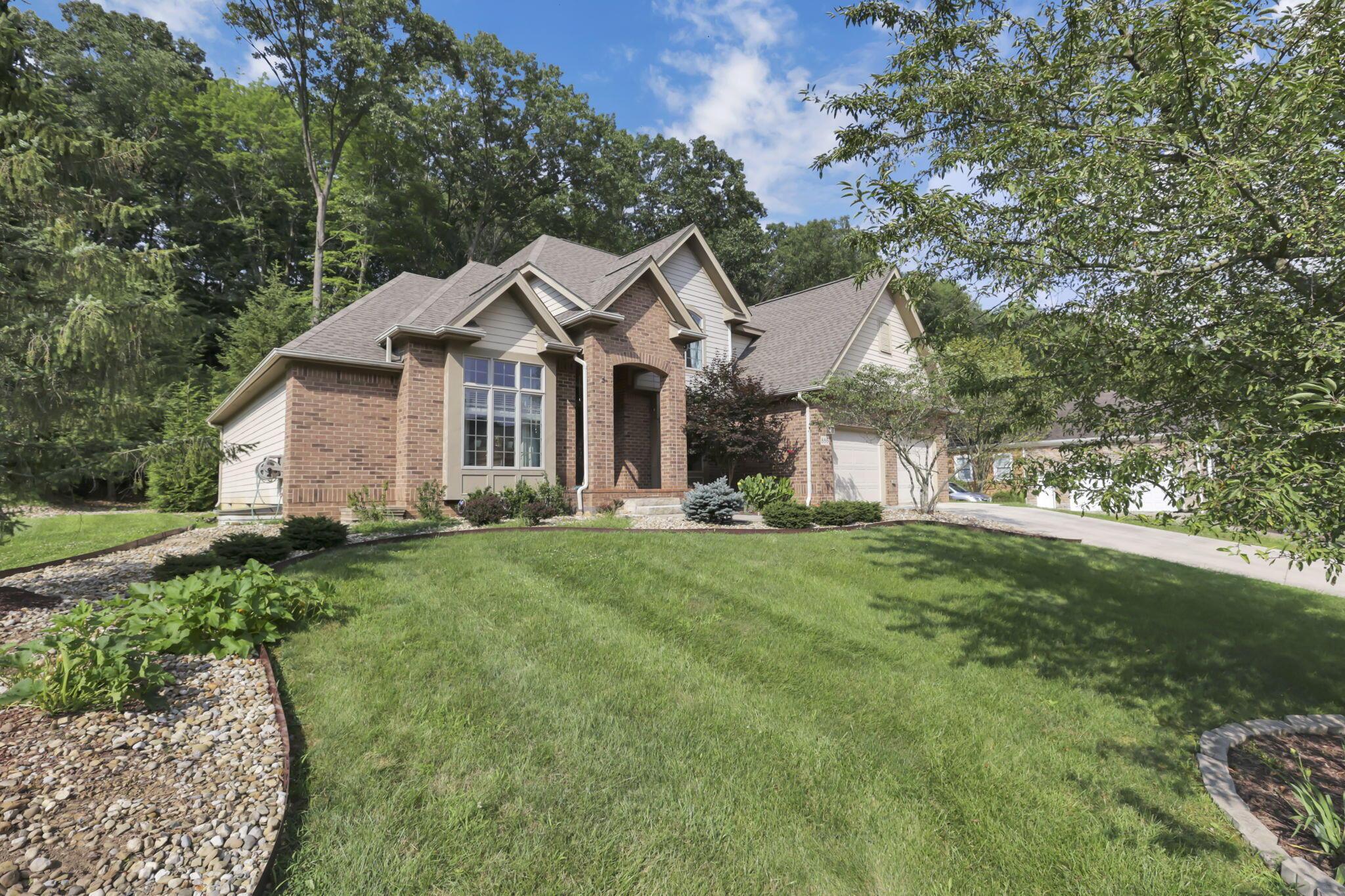886 Howell Drive