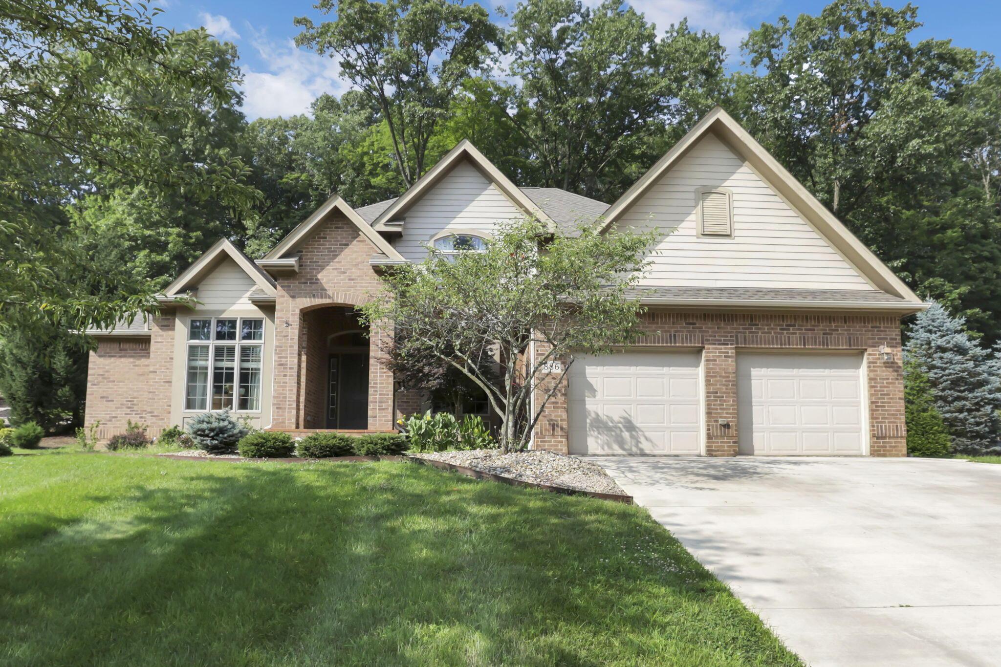886 Howell Drive