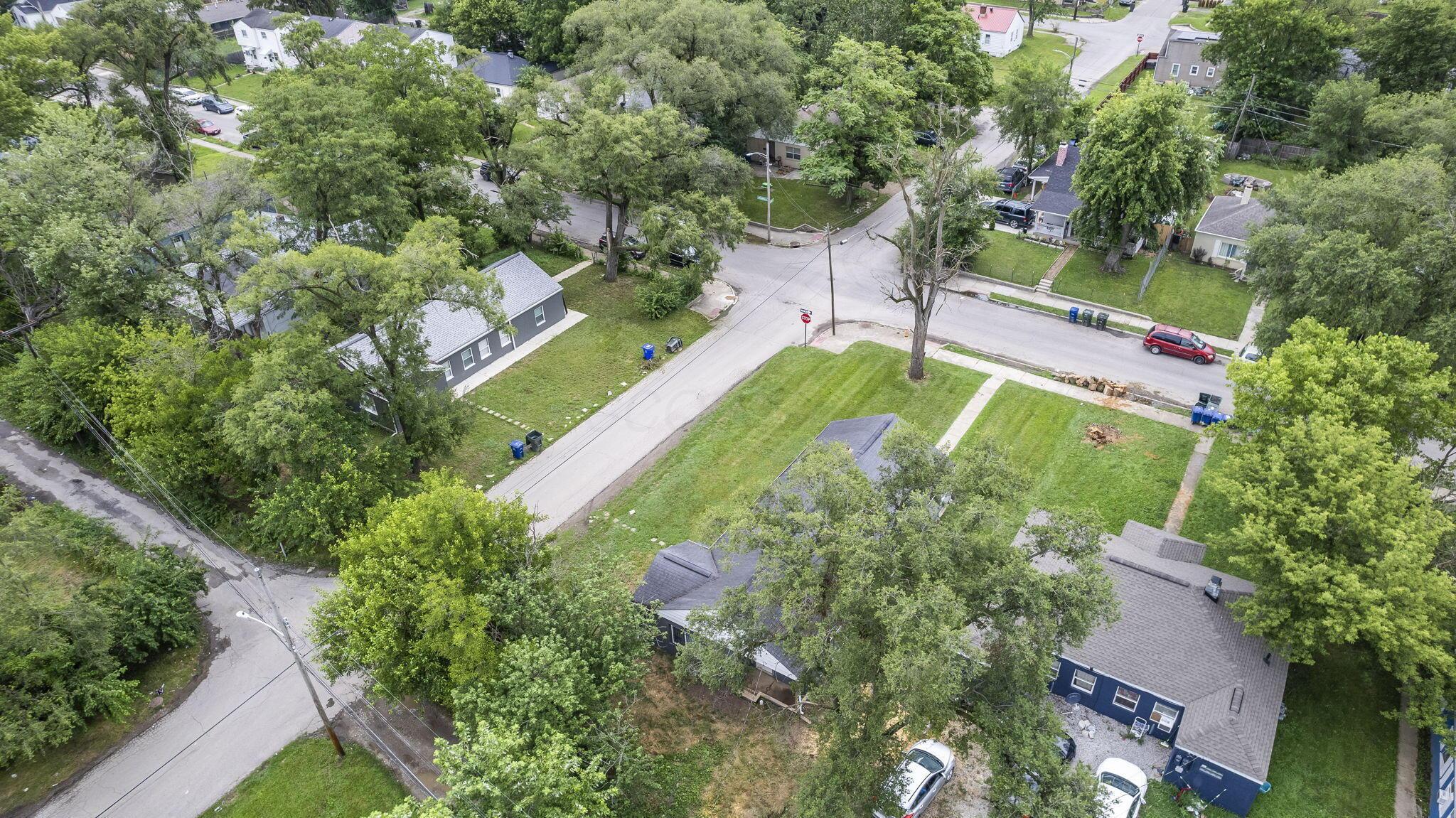 653-655 S Wheatland Avenue