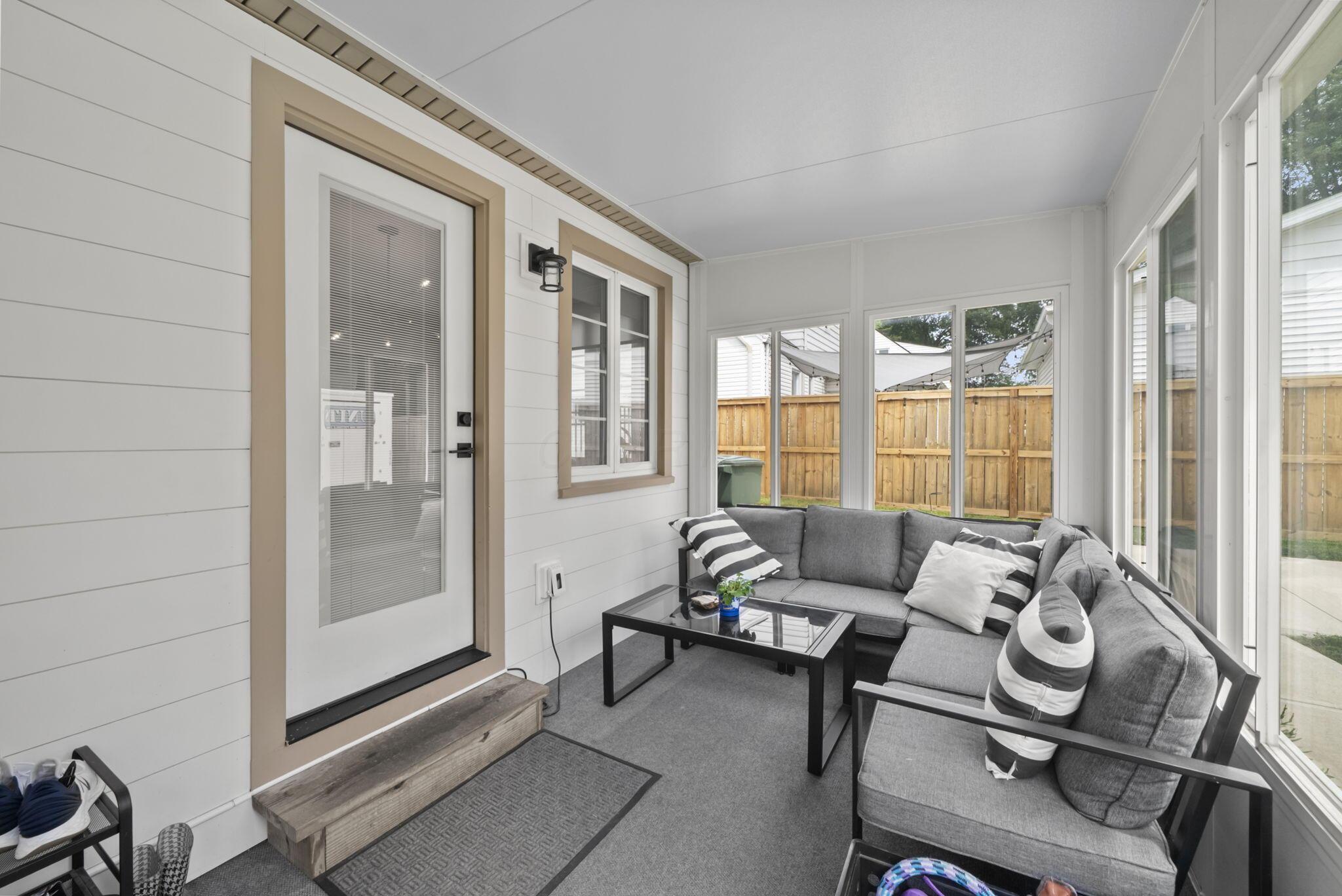 591 E Beaumont Road
