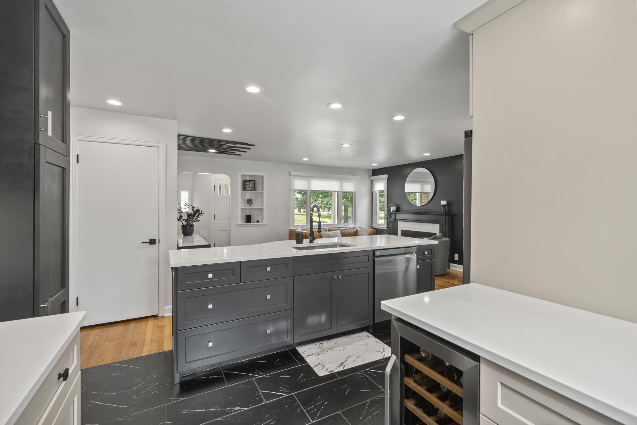 591 E Beaumont Road